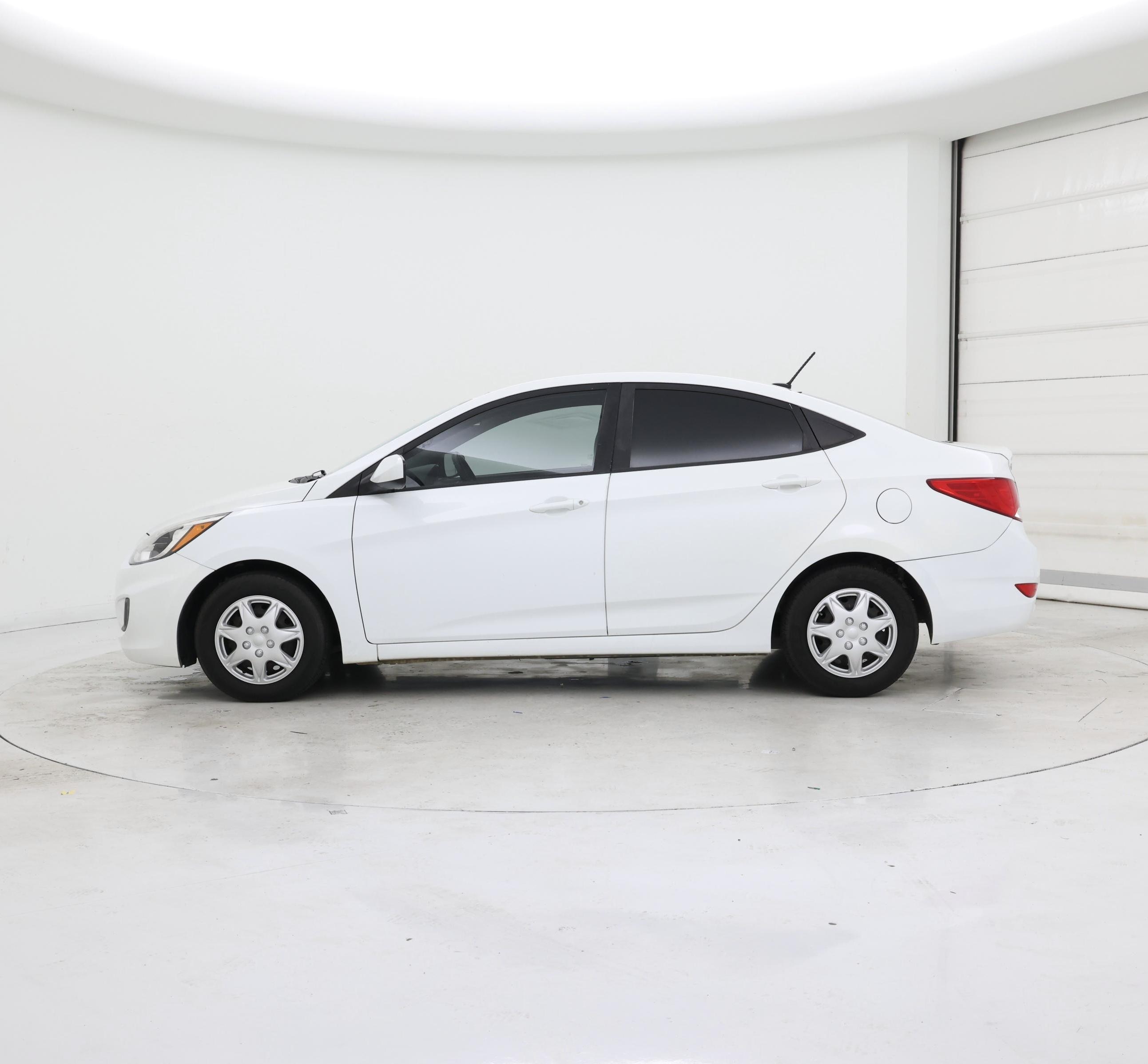 Thumbnail: 2016 Hyundai Accent - 3