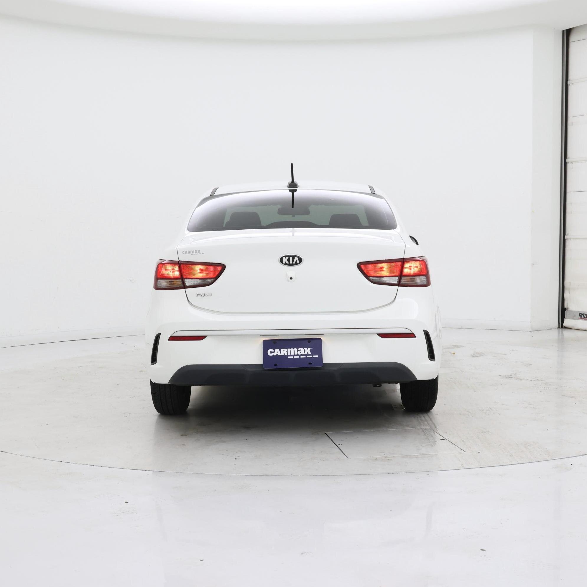Thumbnail: 2021 Kia Rio - 6