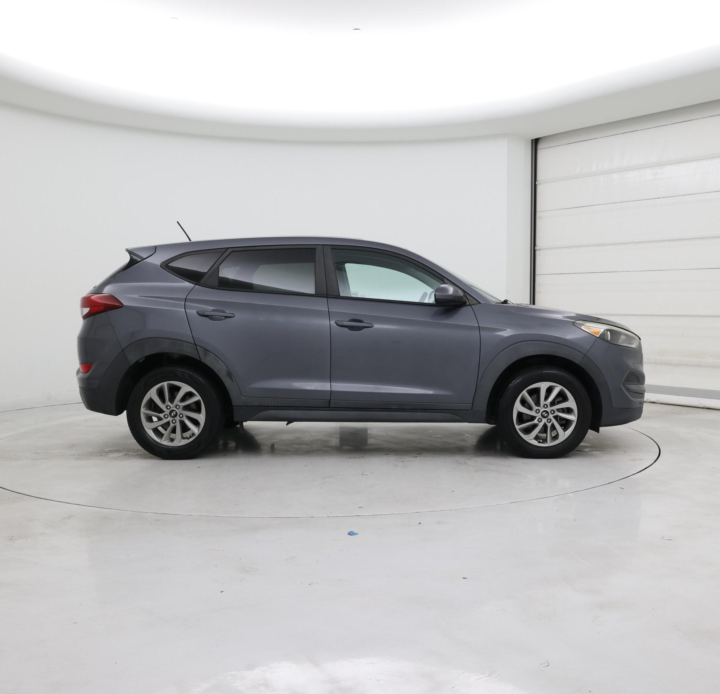 Thumbnail: 2016 Hyundai Tucson - 7