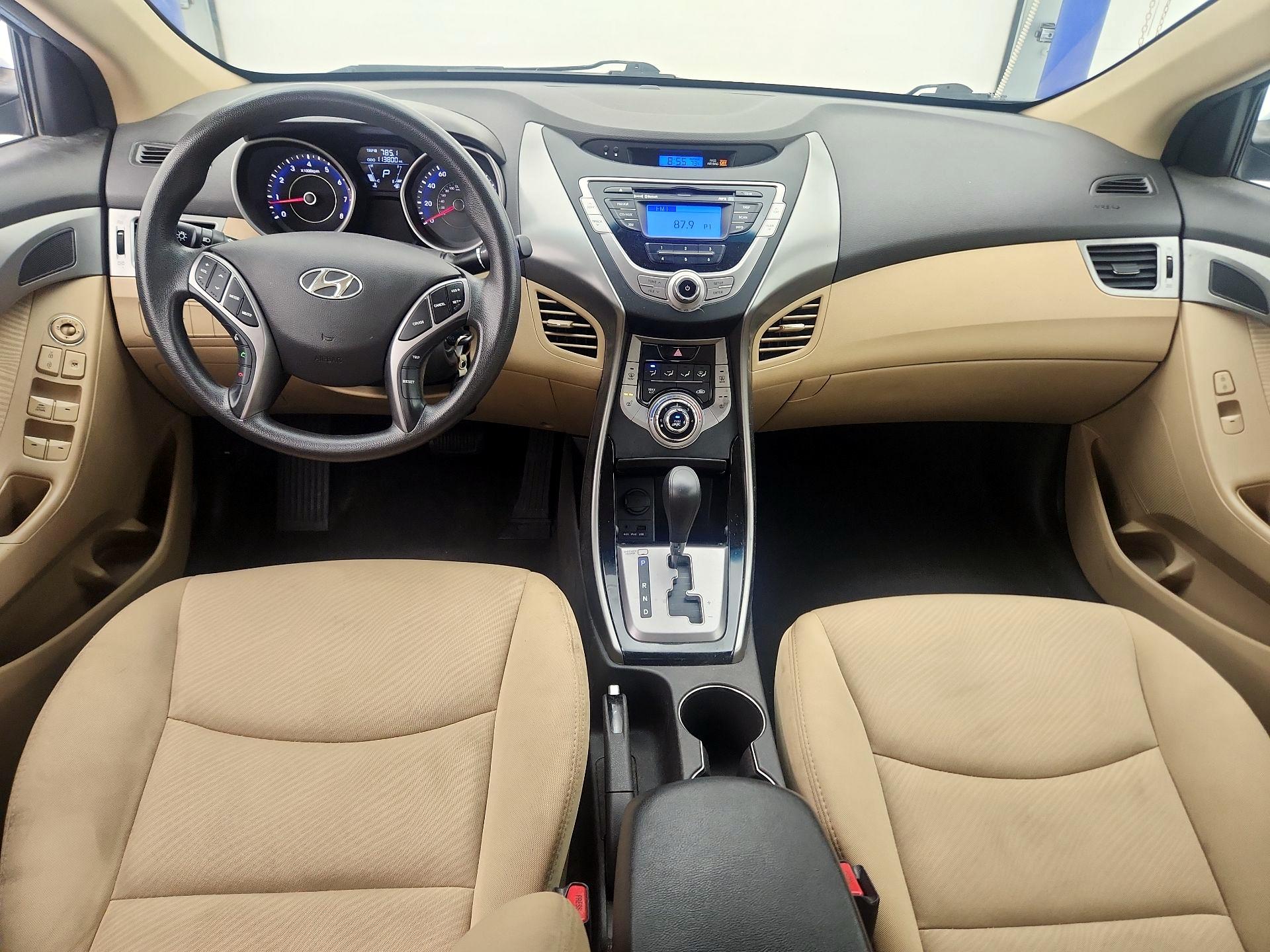 Thumbnail: 2013 Hyundai Elantra - 9