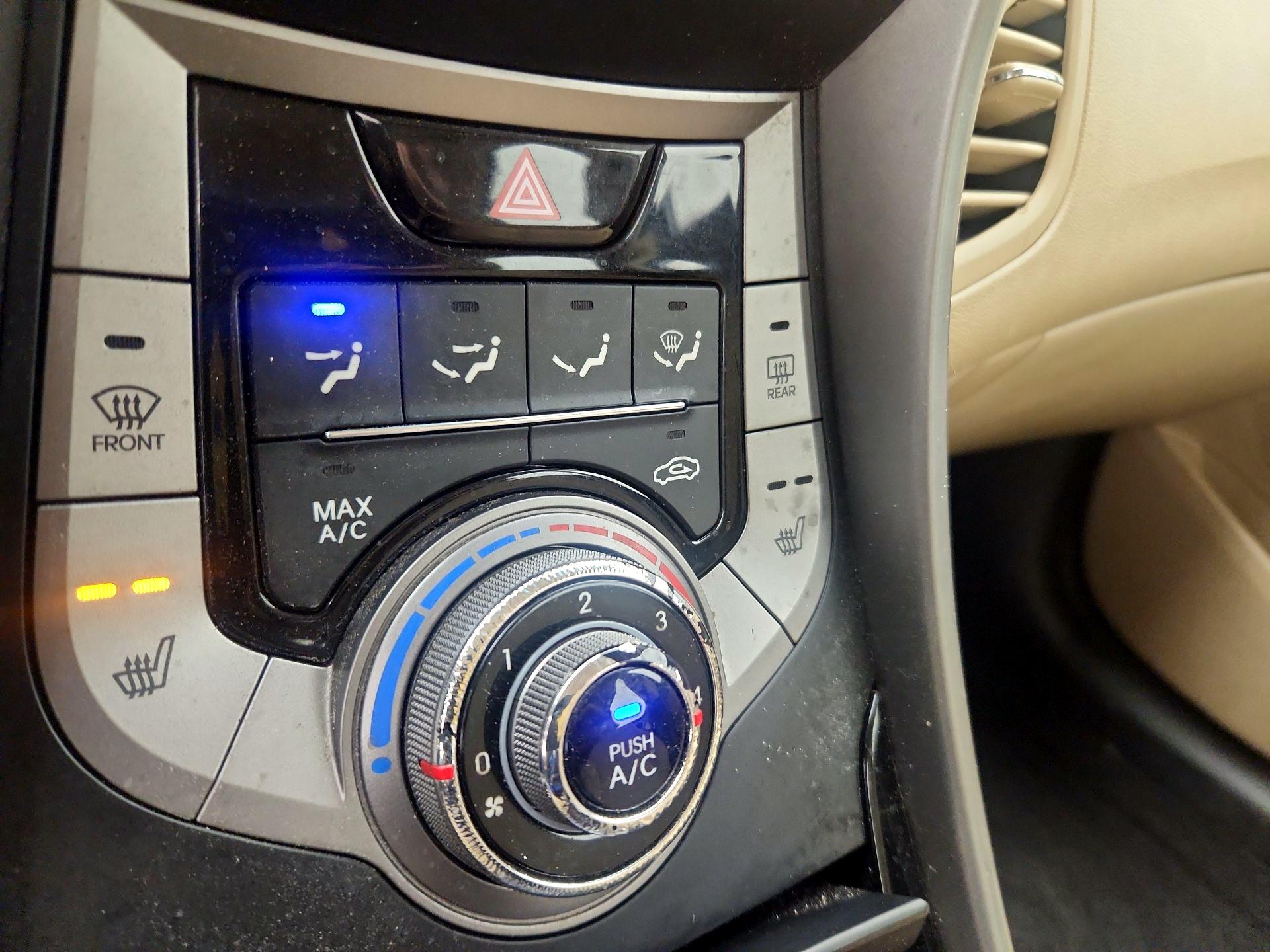 Thumbnail: 2013 Hyundai Elantra - 15