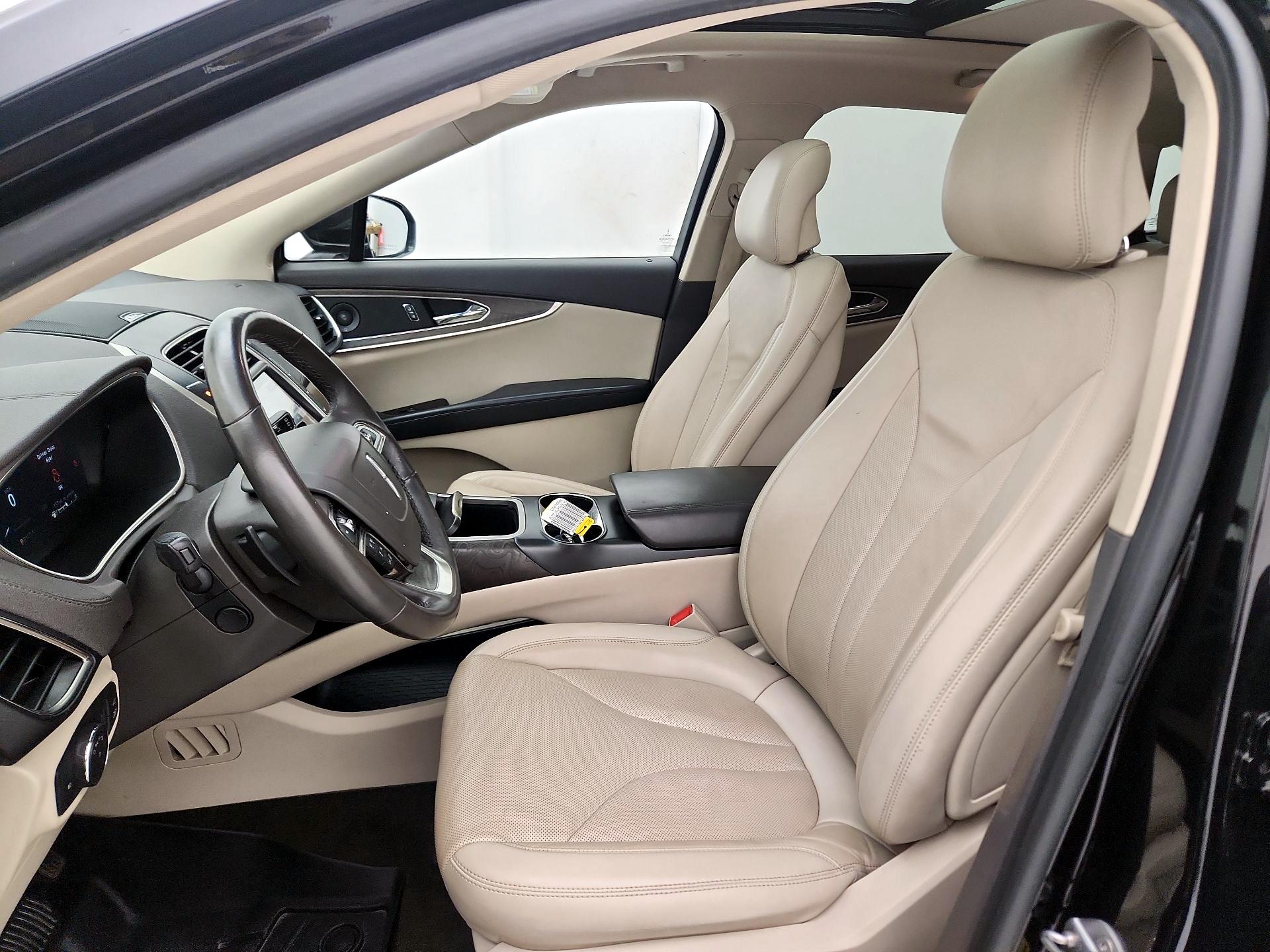Thumbnail: 2019 Lincoln Nautilus - 11
