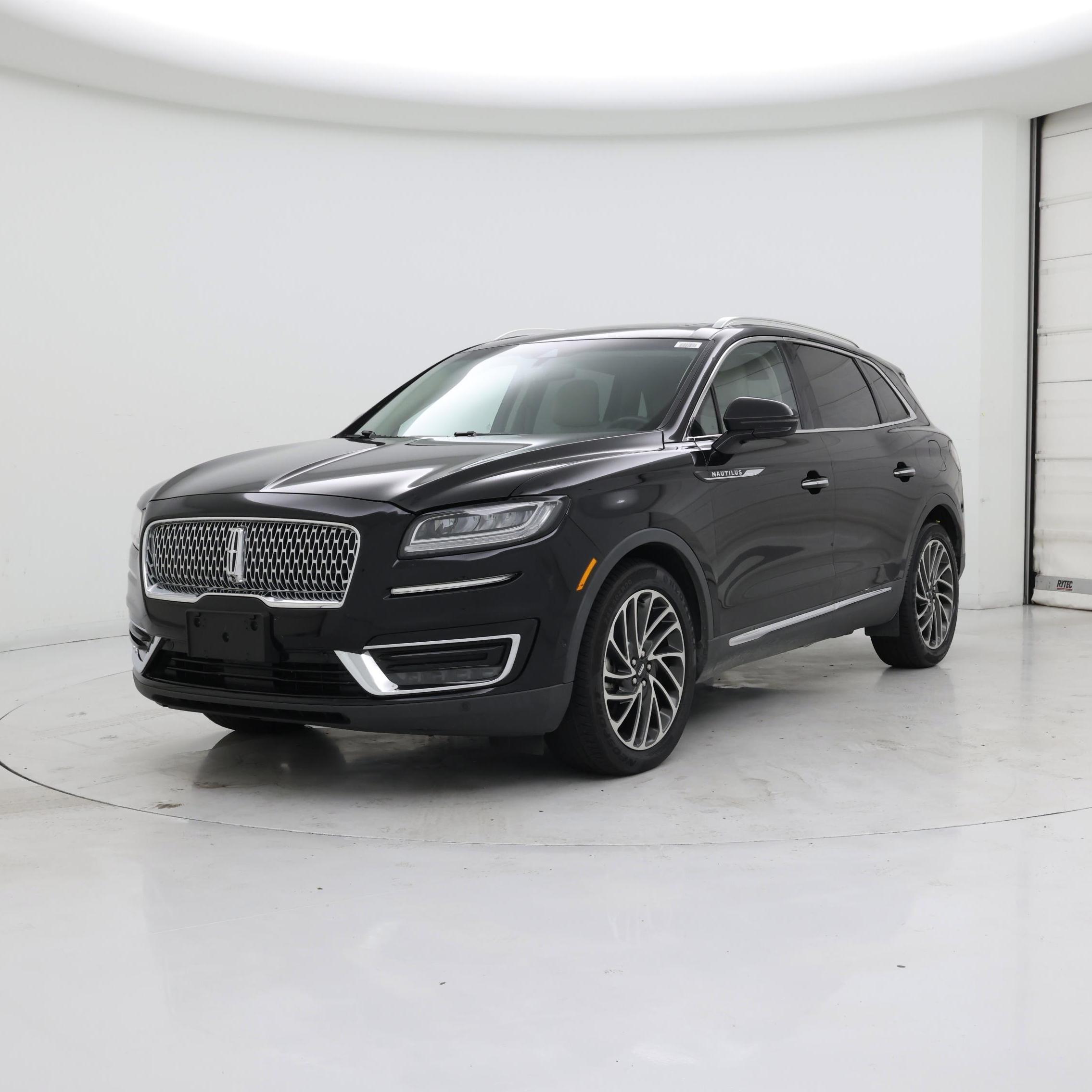 Thumbnail: 2019 Lincoln Nautilus - 4