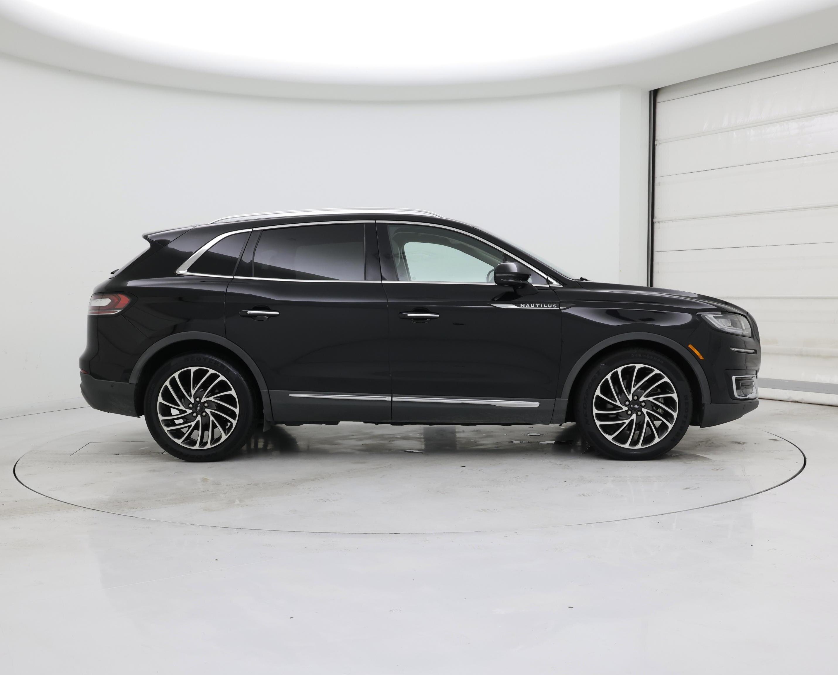 Thumbnail: 2019 Lincoln Nautilus - 7