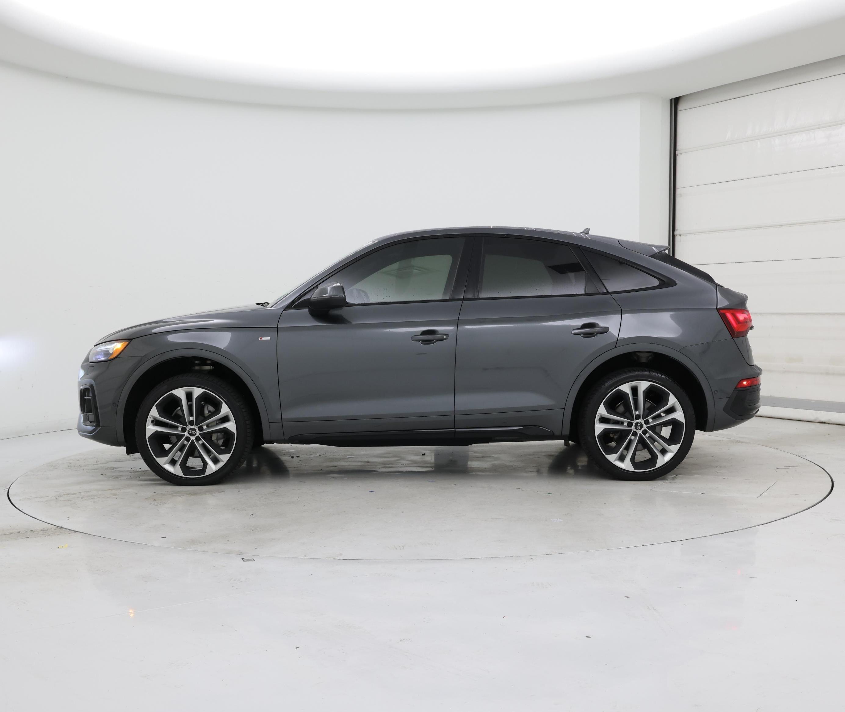 Thumbnail: 2022 Audi Q5 - 3