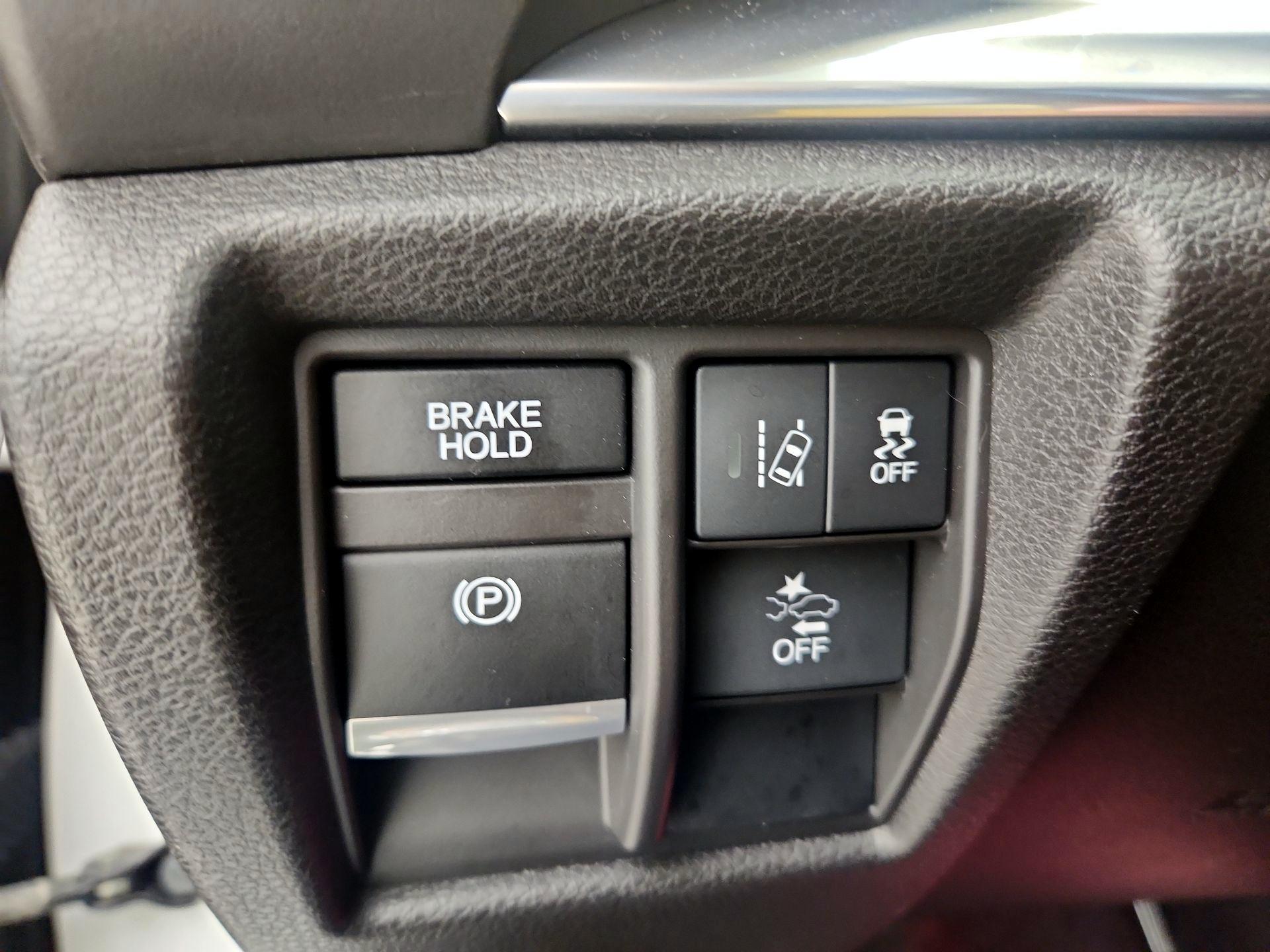 Thumbnail: 2018 Acura MDX - 13