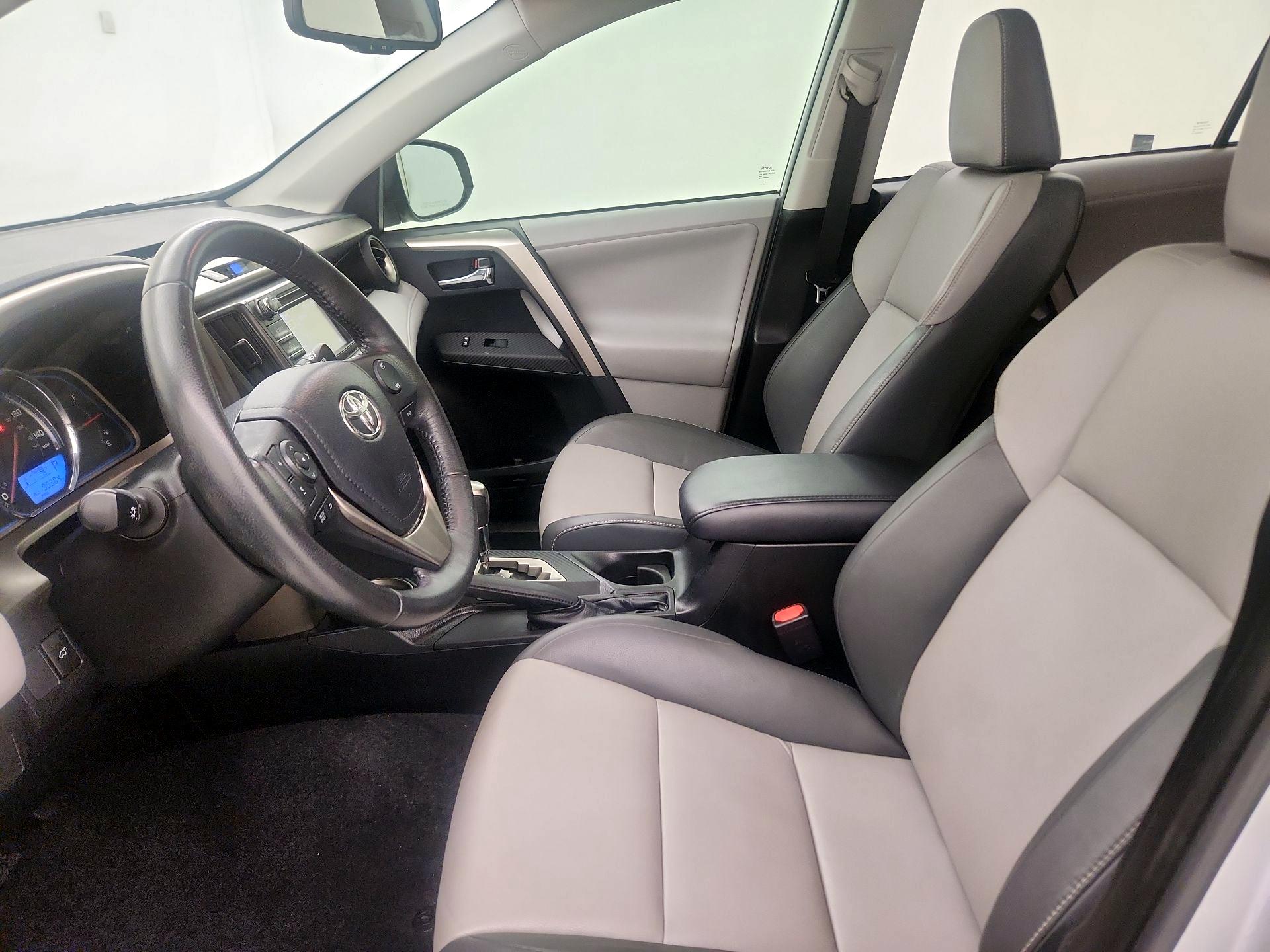 Thumbnail: 2013 Toyota RAV4 - 11