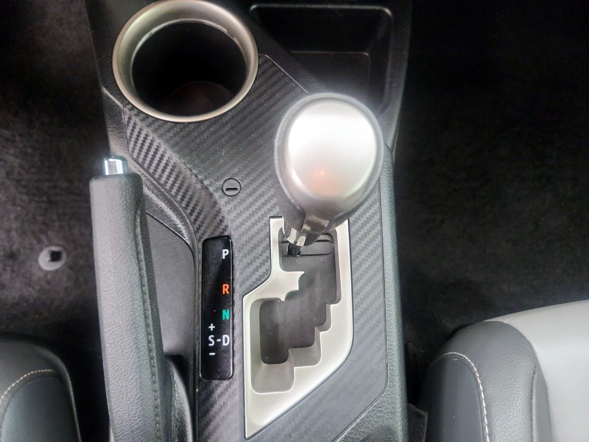Thumbnail: 2013 Toyota RAV4 - 17