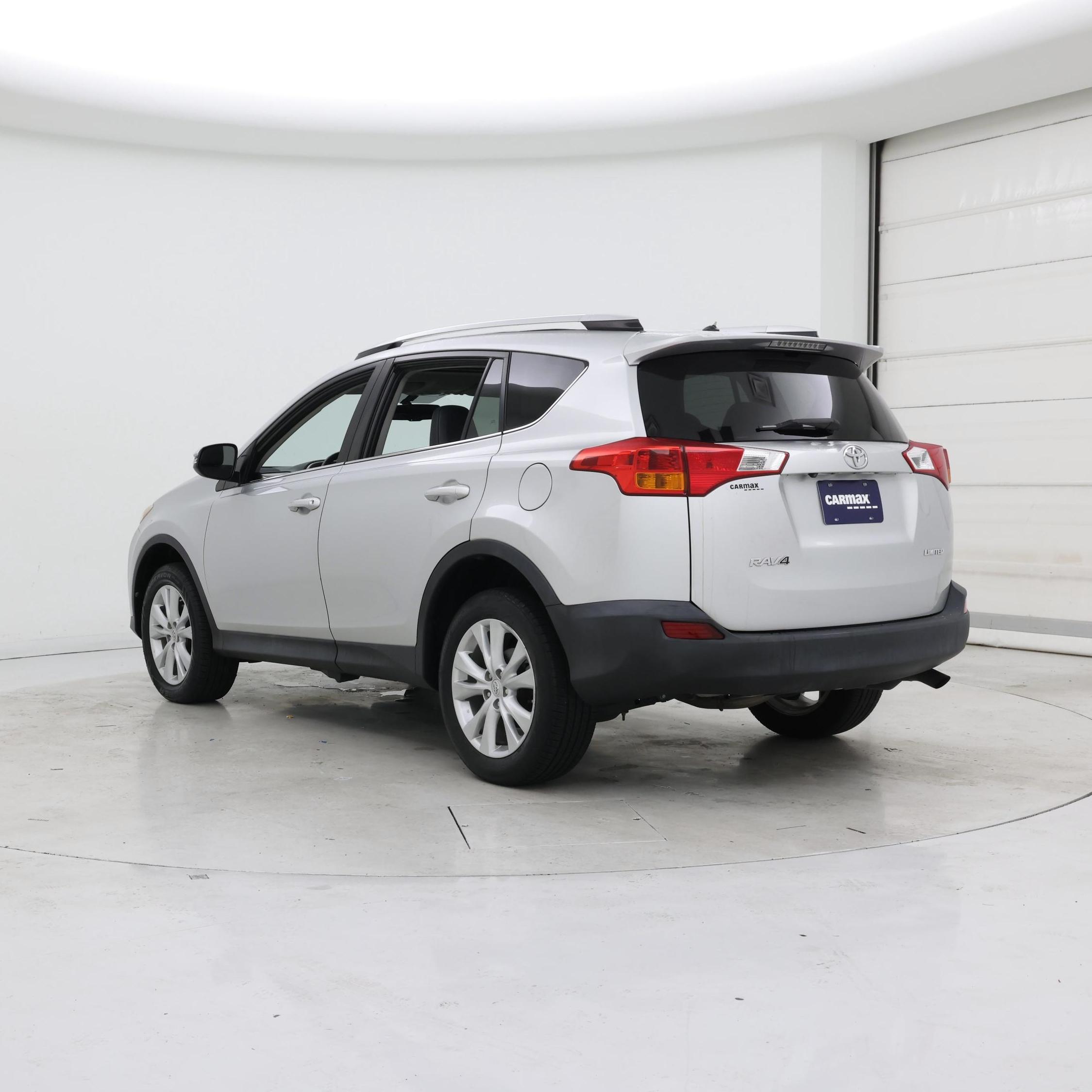 Thumbnail: 2013 Toyota RAV4 - 2