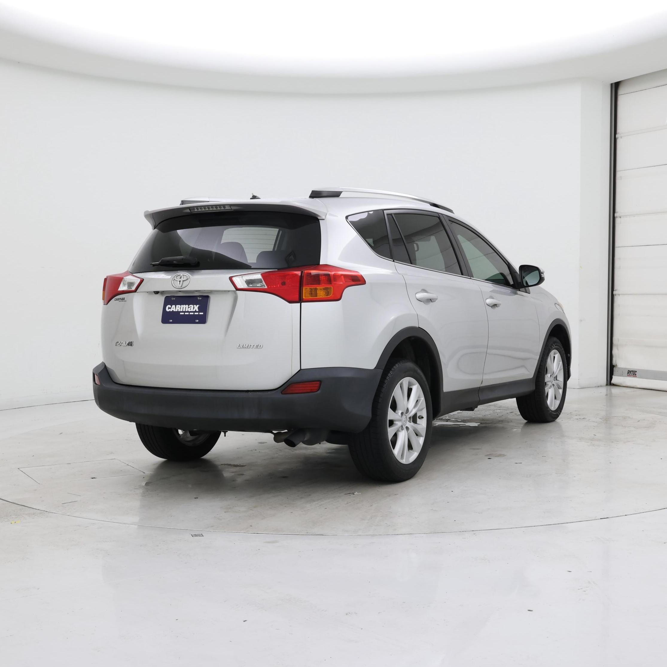 Thumbnail: 2013 Toyota RAV4 - 8