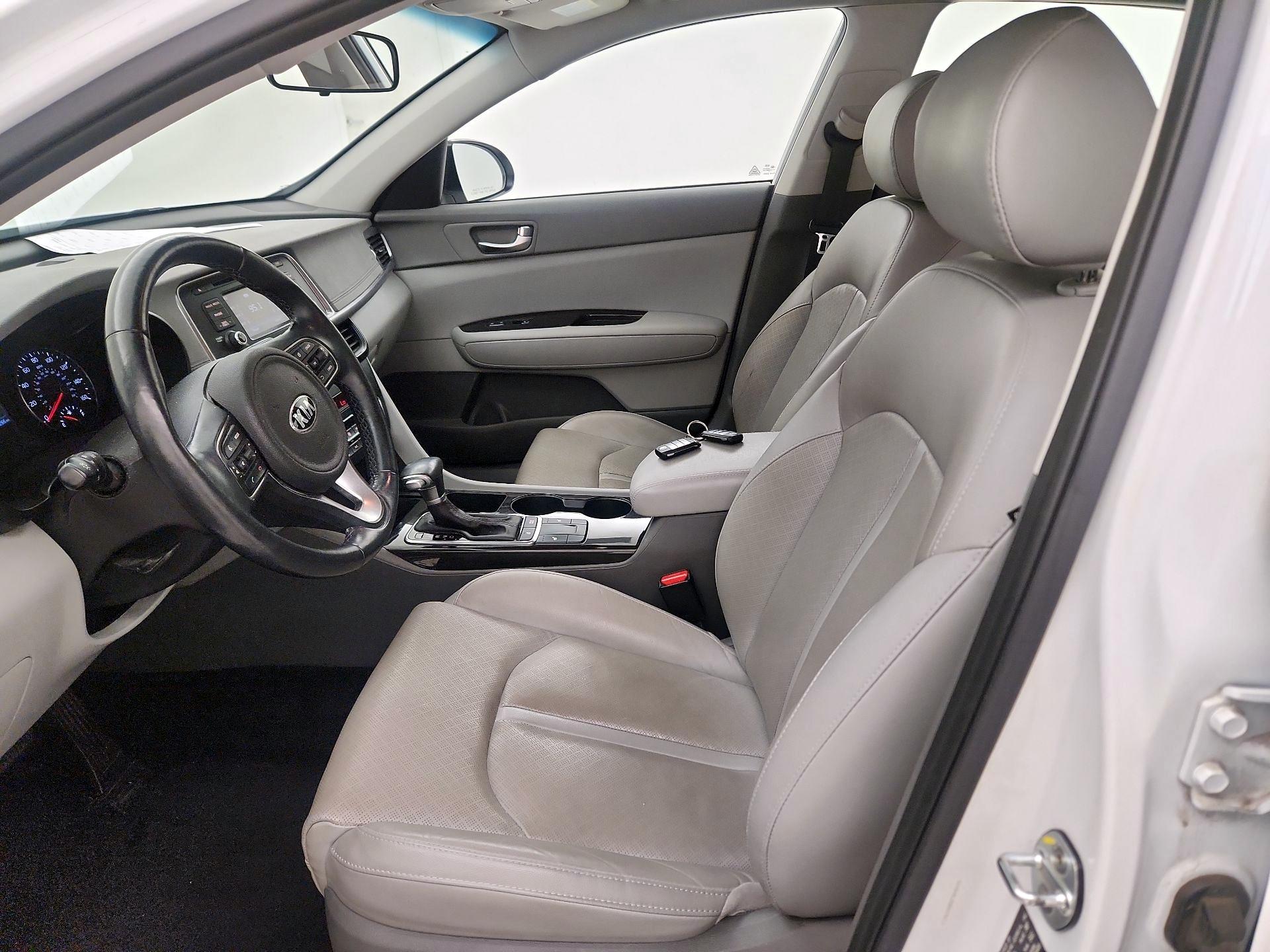 Thumbnail: 2016 Kia Optima - 11