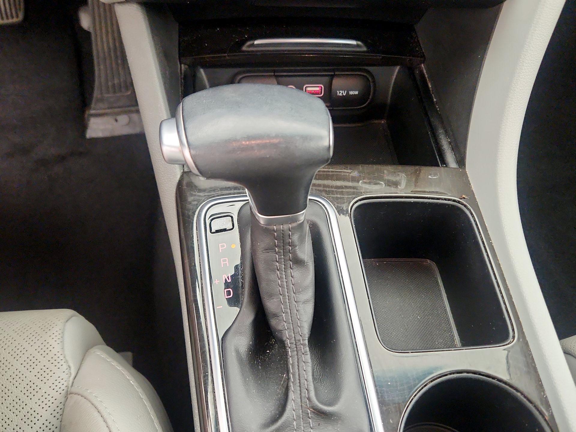 Thumbnail: 2016 Kia Optima - 17
