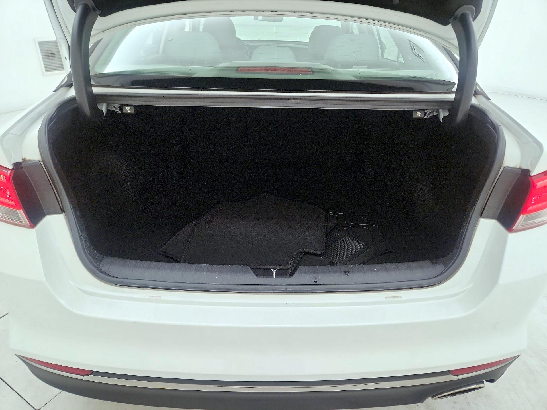Thumbnail: 2016 Kia Optima - 20