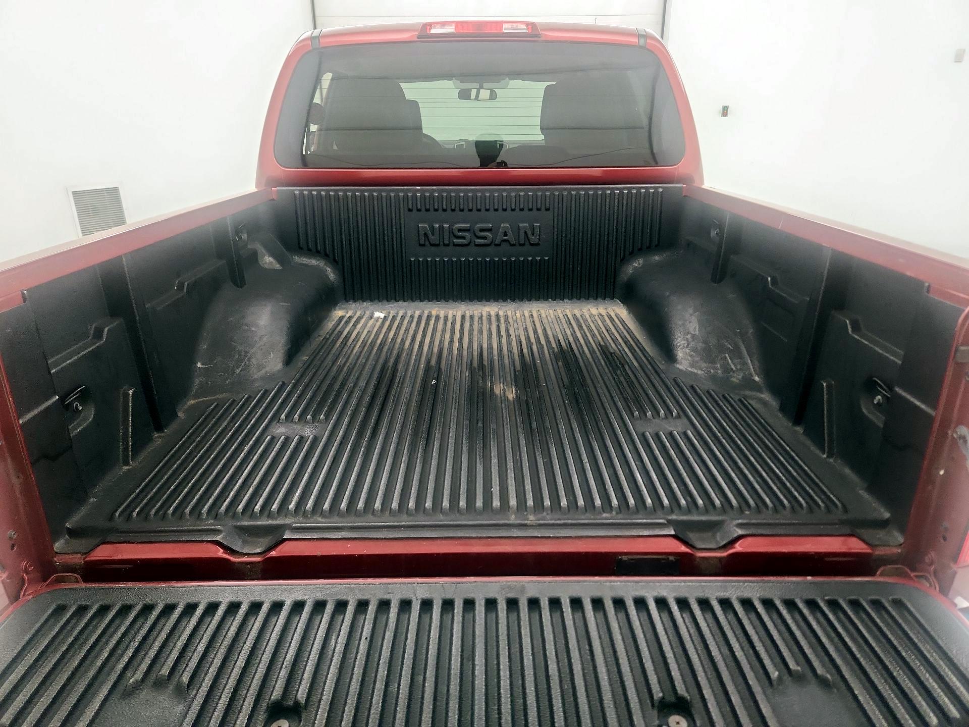 Thumbnail: 2016 Nissan Frontier - 18