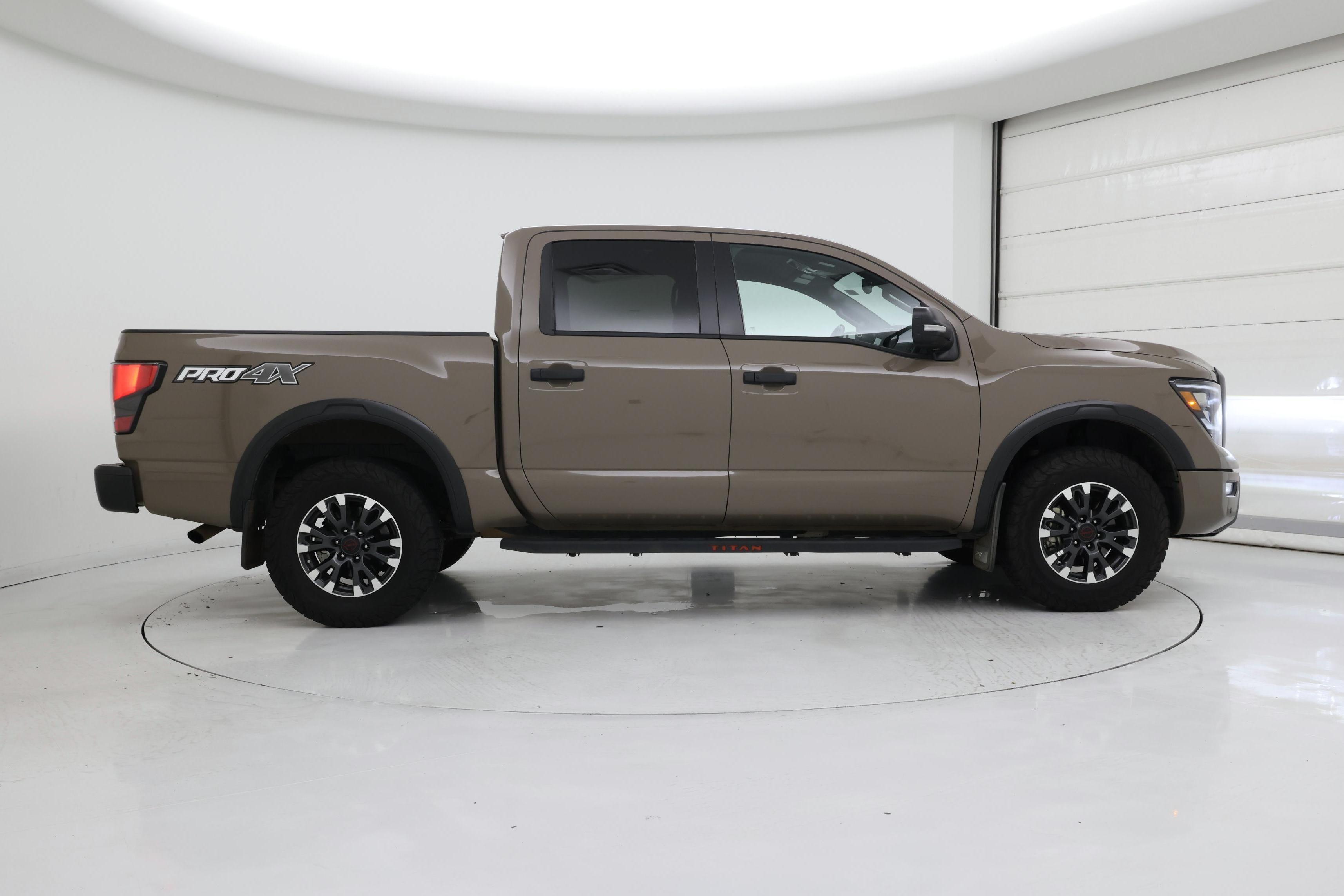 Thumbnail: 2023 Nissan Titan - 7