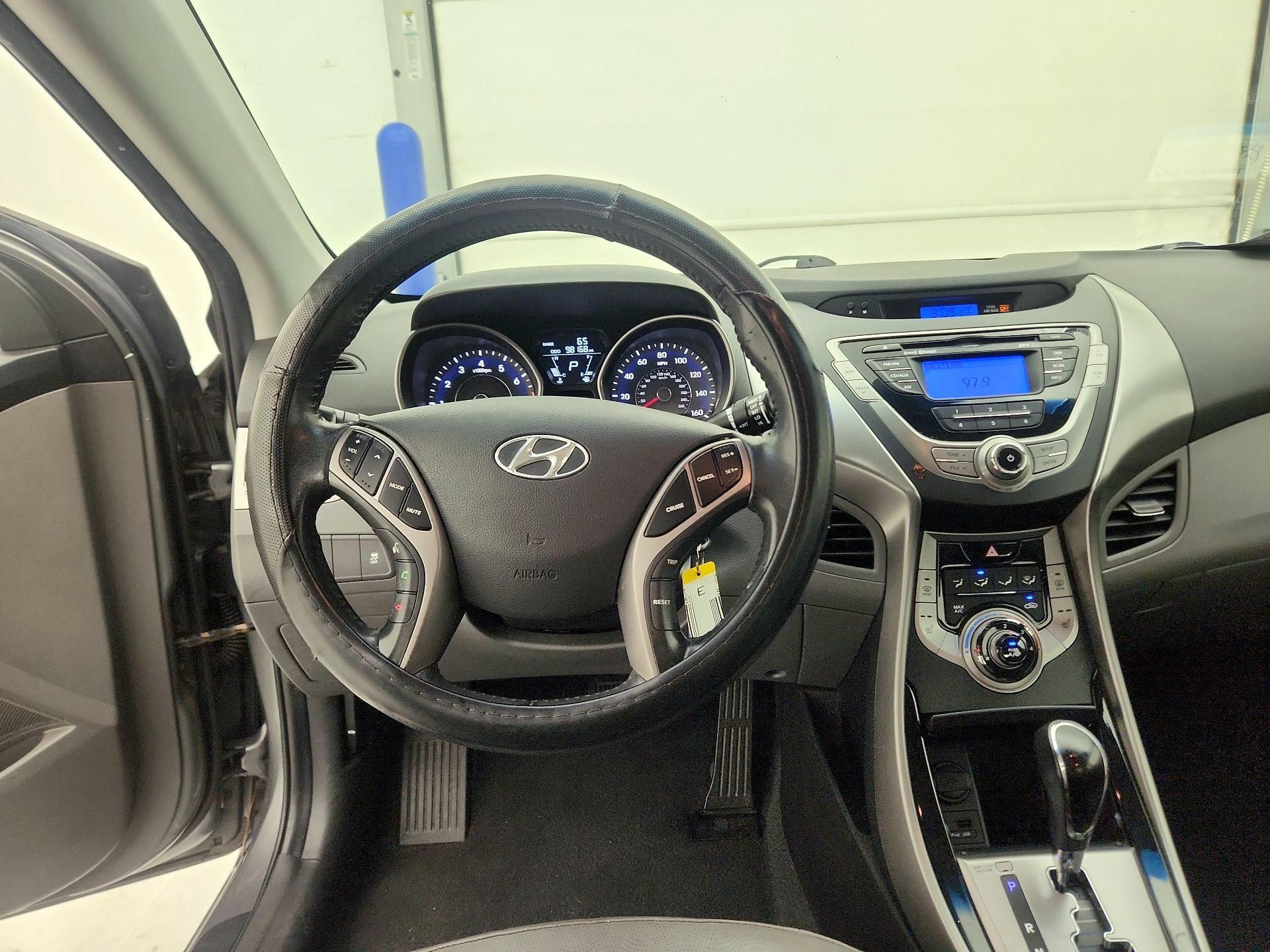 Thumbnail: 2013 Hyundai Elantra - 10