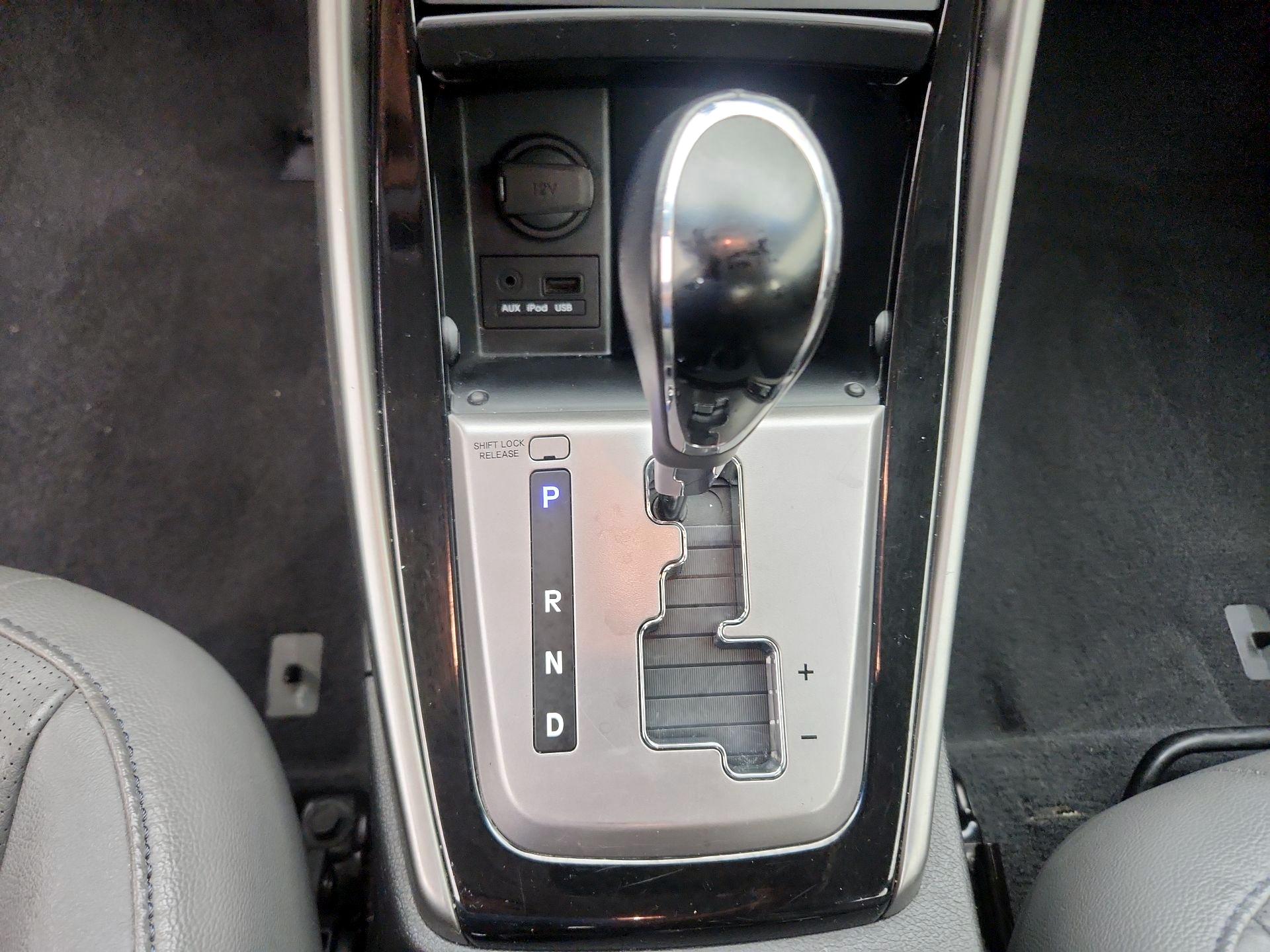 Thumbnail: 2013 Hyundai Elantra - 16