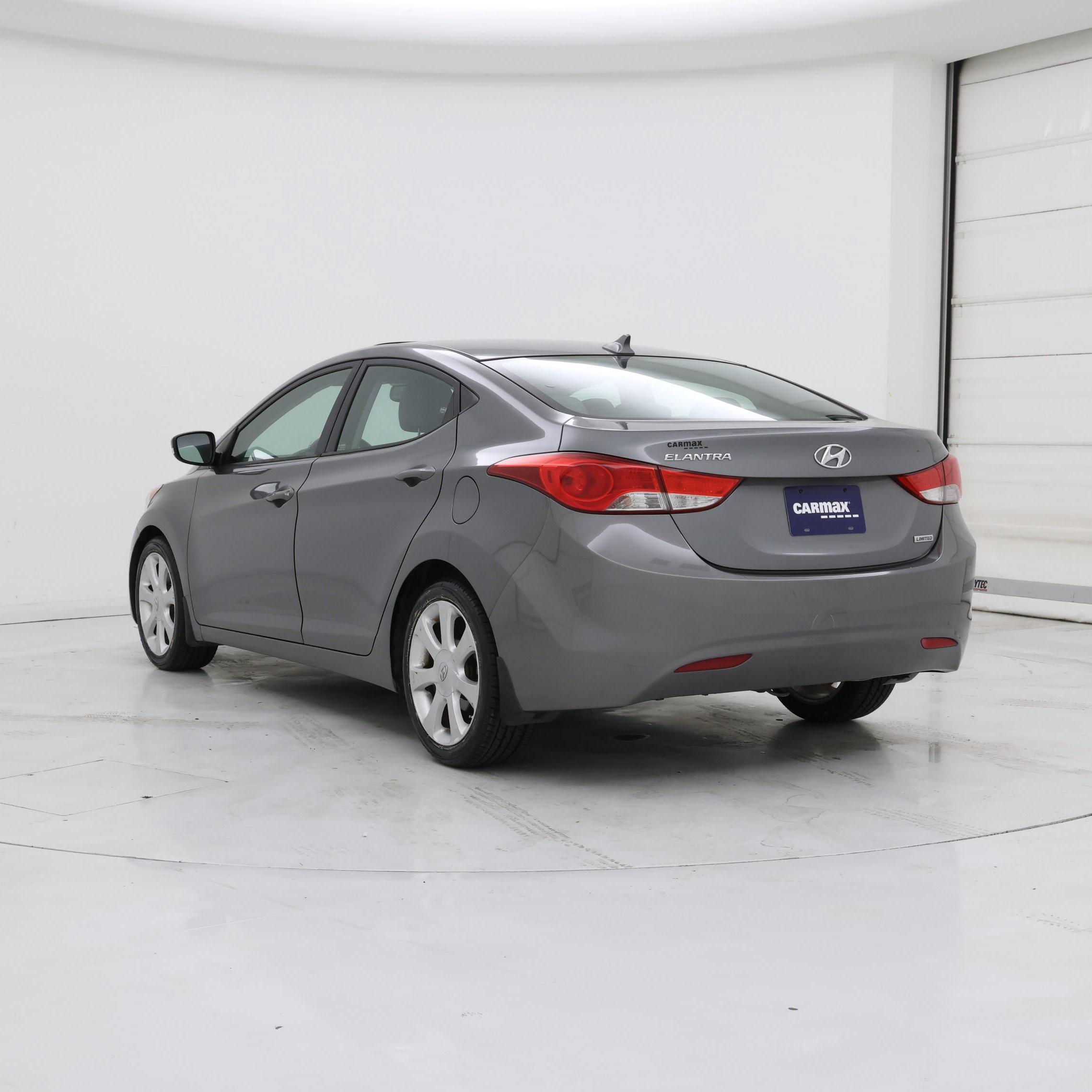 Thumbnail: 2013 Hyundai Elantra - 2
