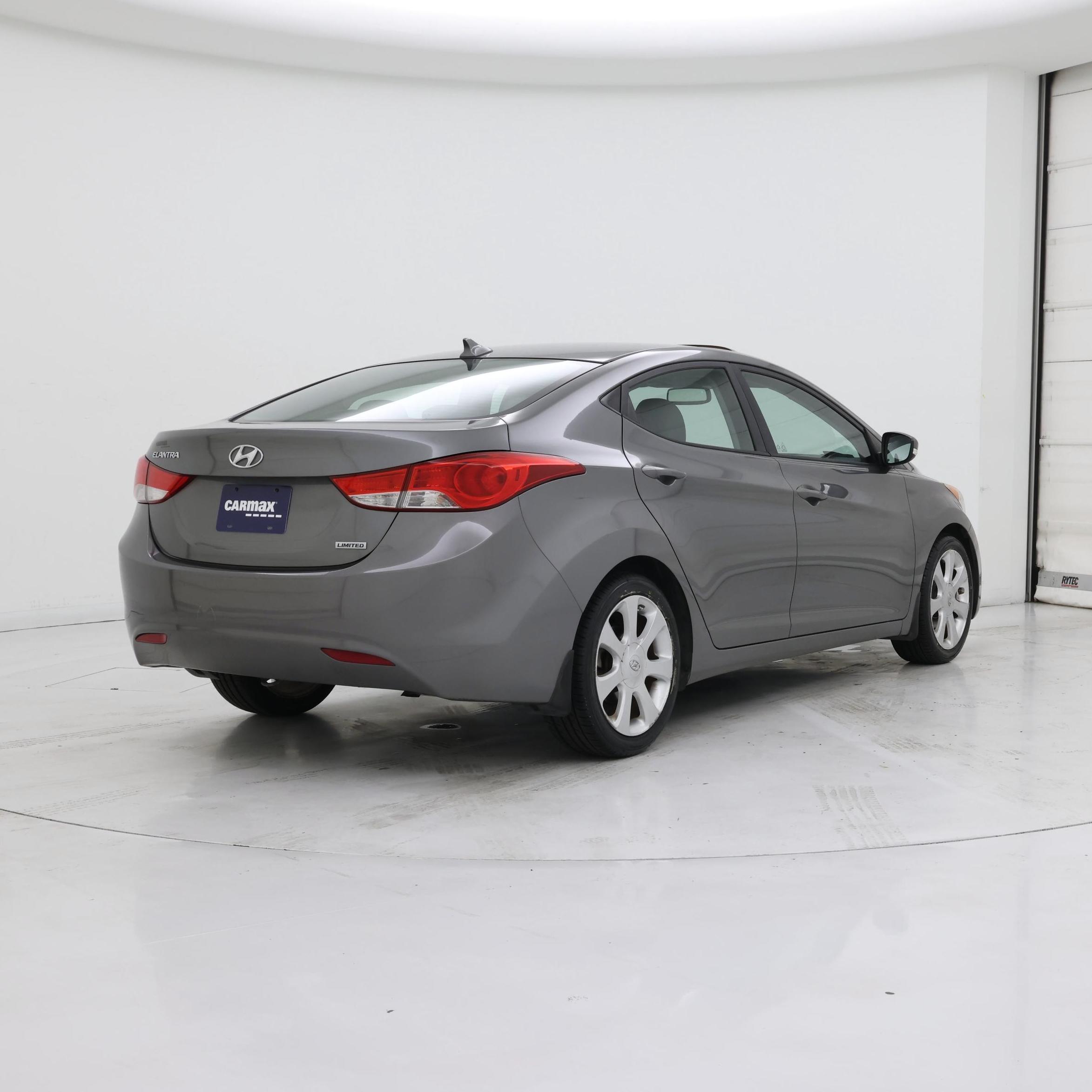 Thumbnail: 2013 Hyundai Elantra - 8