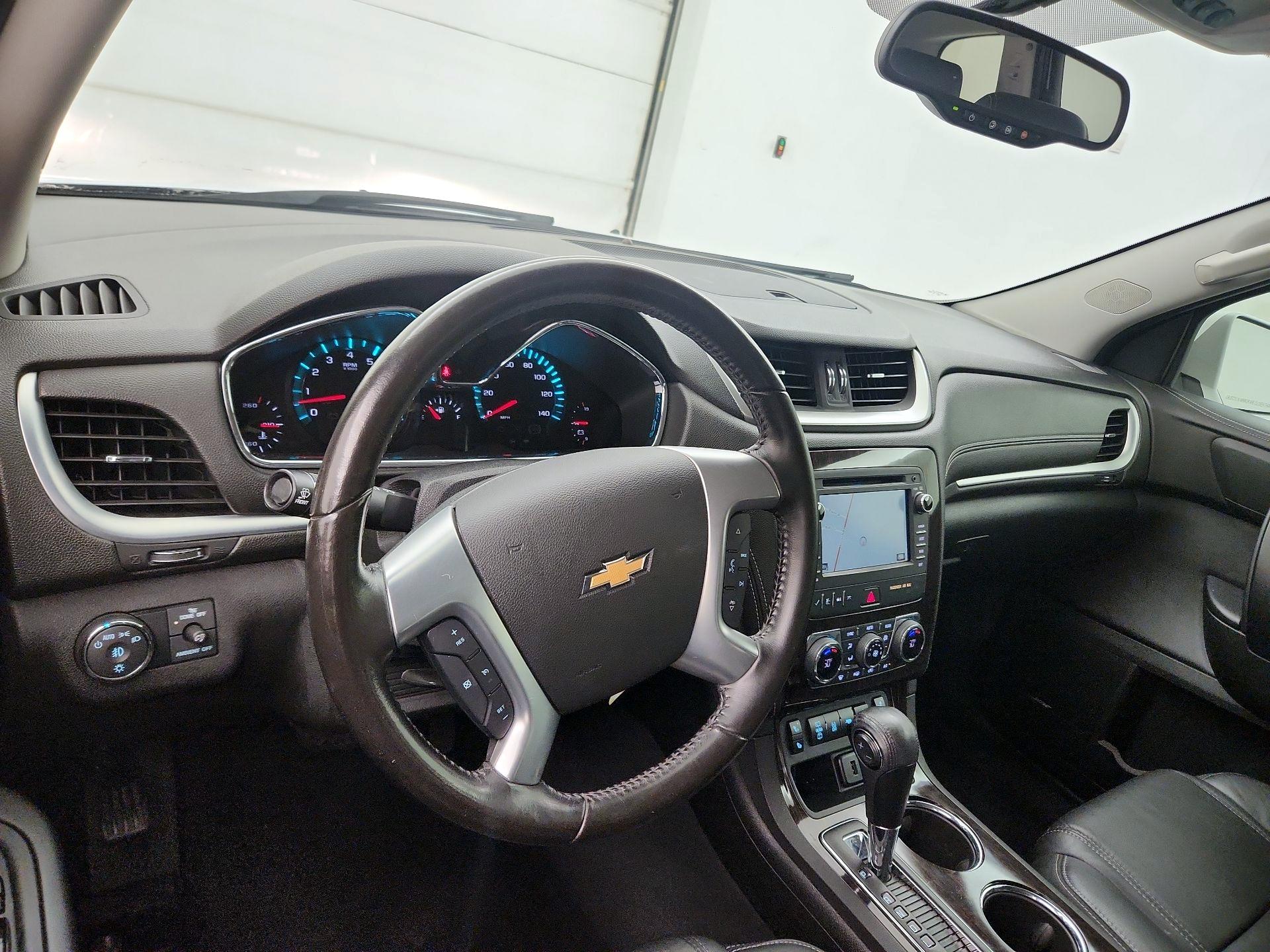 Thumbnail: 2017 Chevrolet Traverse - 9