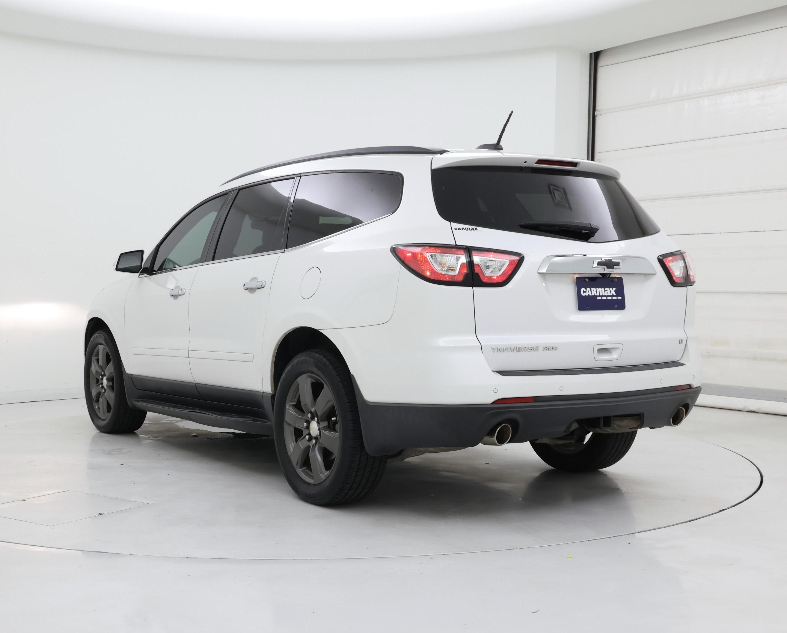 Thumbnail: 2017 Chevrolet Traverse - 2