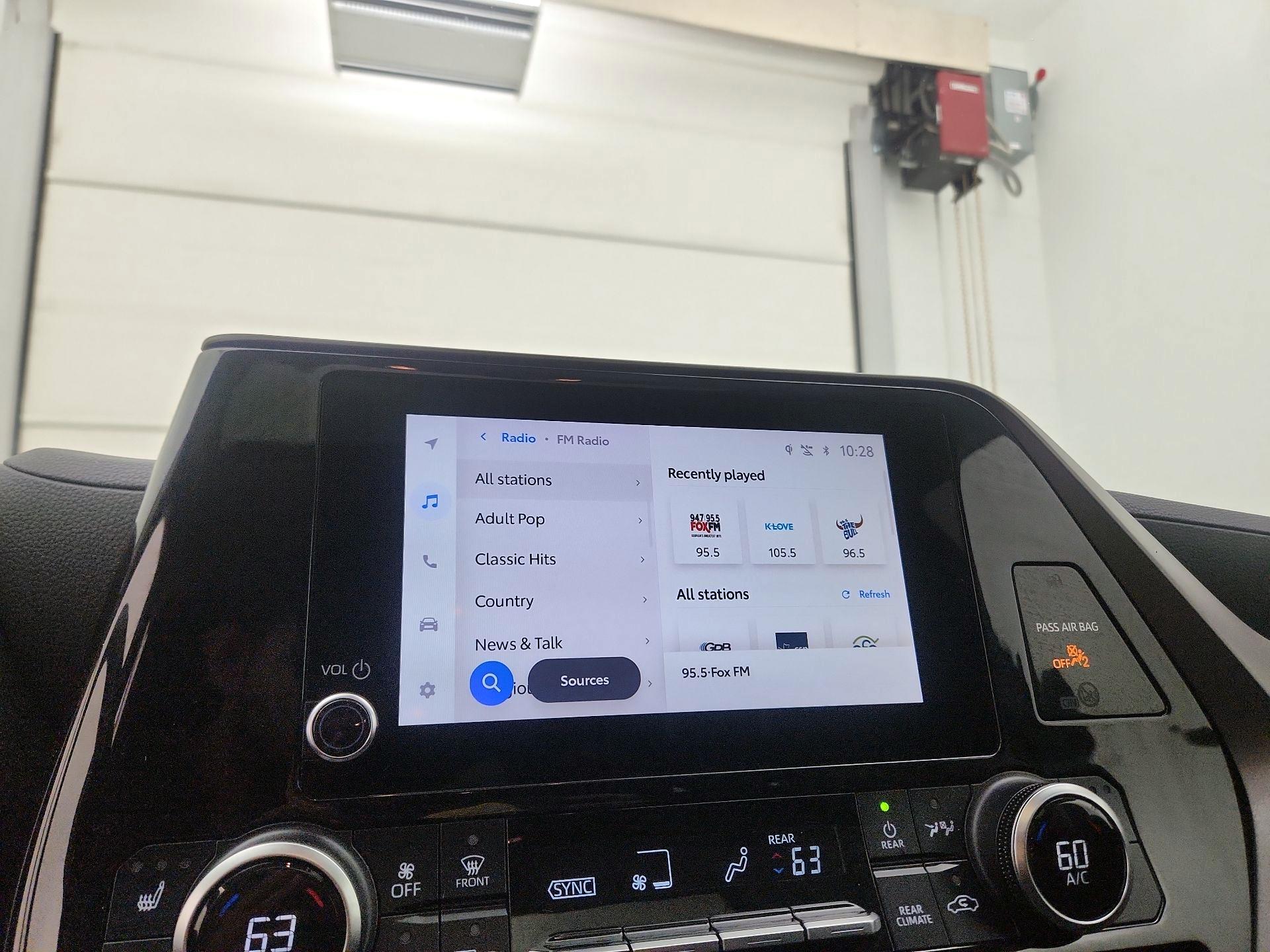 Thumbnail: 2024 Toyota Highlander - 15