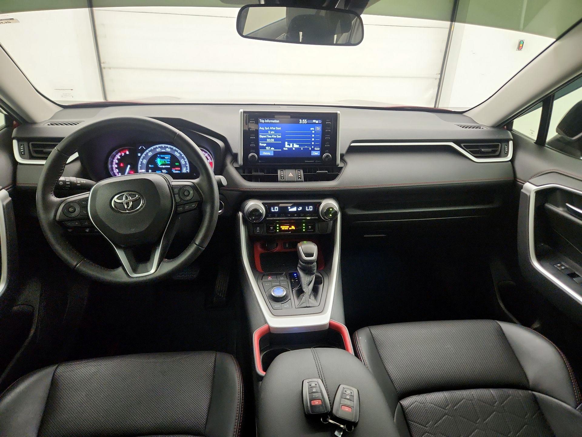 Thumbnail: 2021 Toyota RAV4 - 9