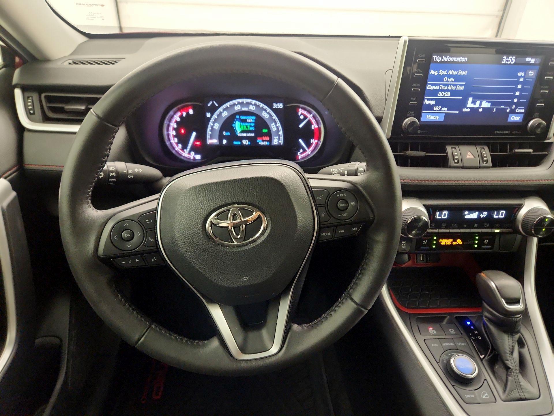 Thumbnail: 2021 Toyota RAV4 - 10