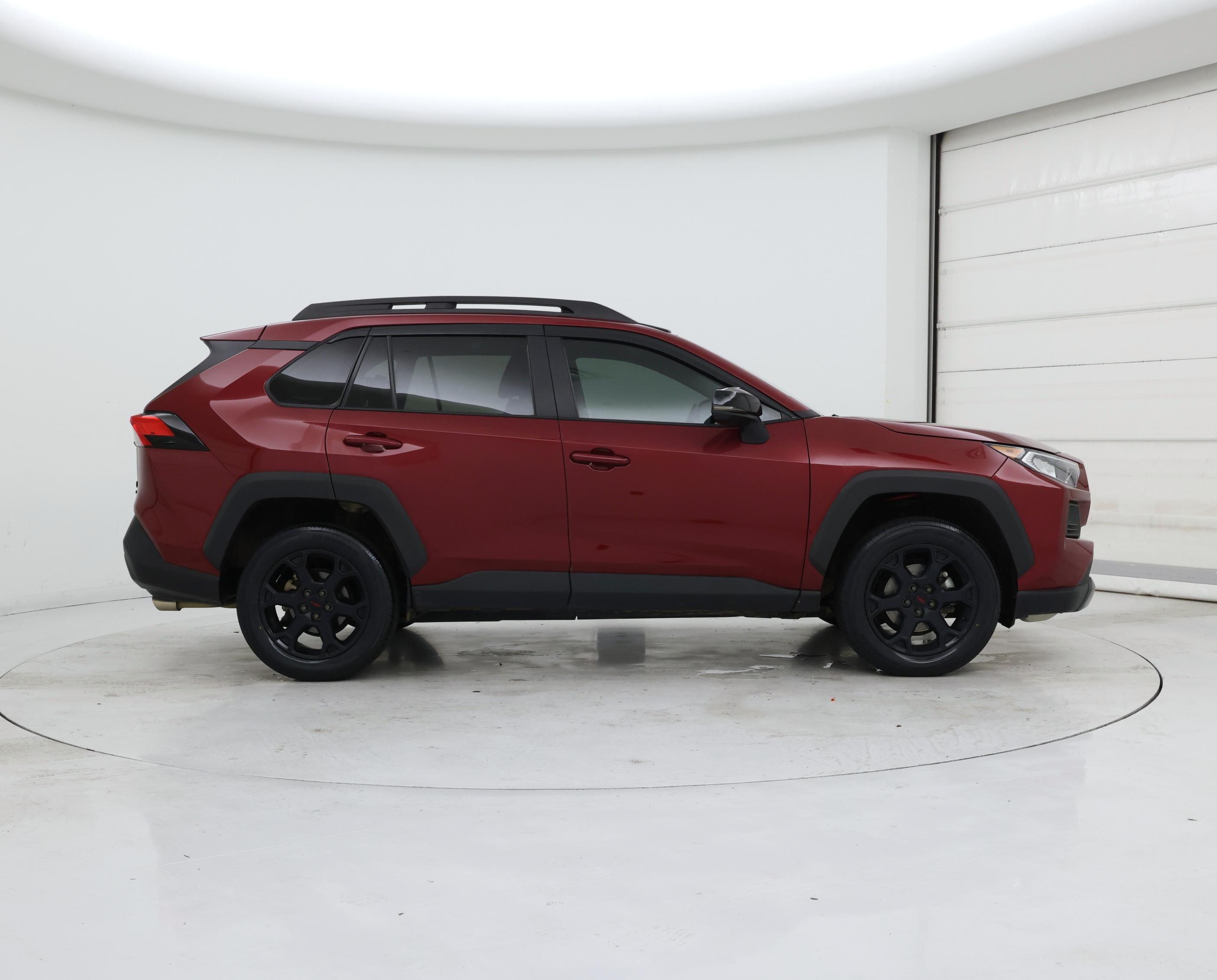 Thumbnail: 2021 Toyota RAV4 - 7