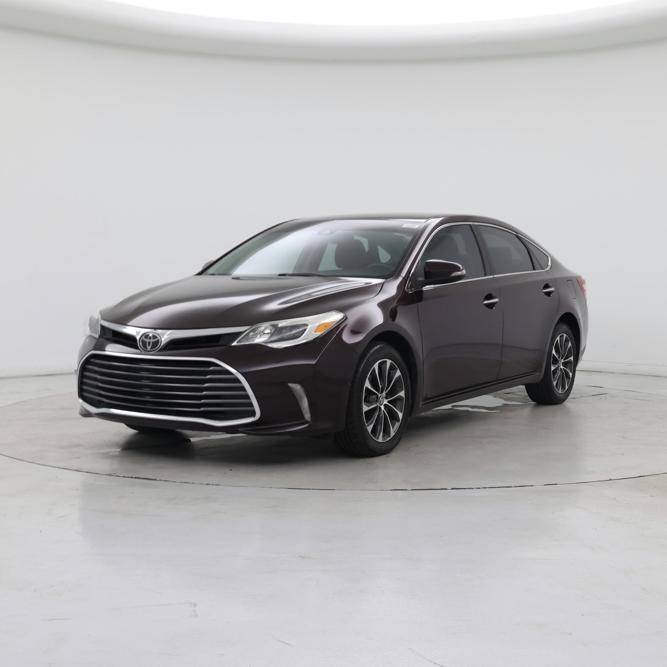 Thumbnail: 2018 Toyota Avalon - 4