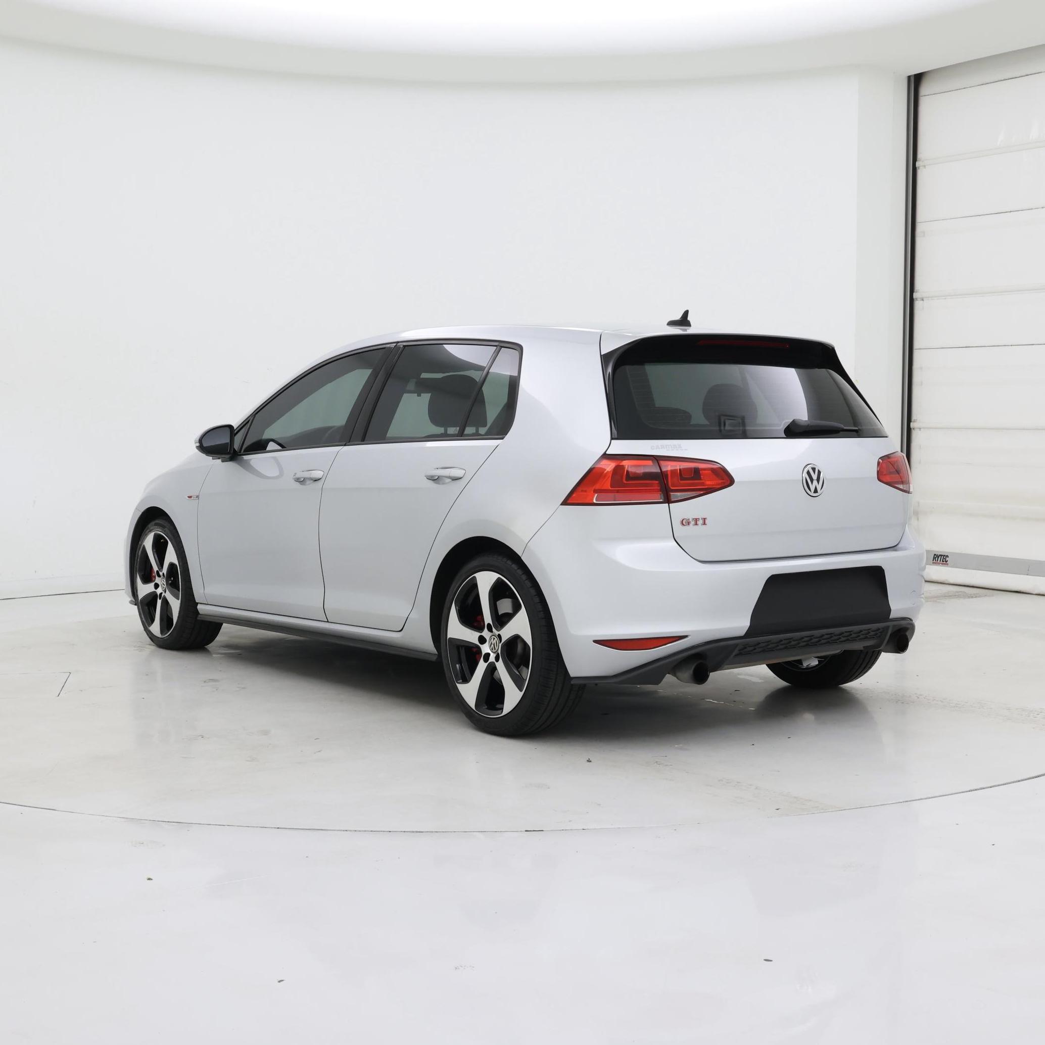 Thumbnail: 2016 Volkswagen Golf - 2