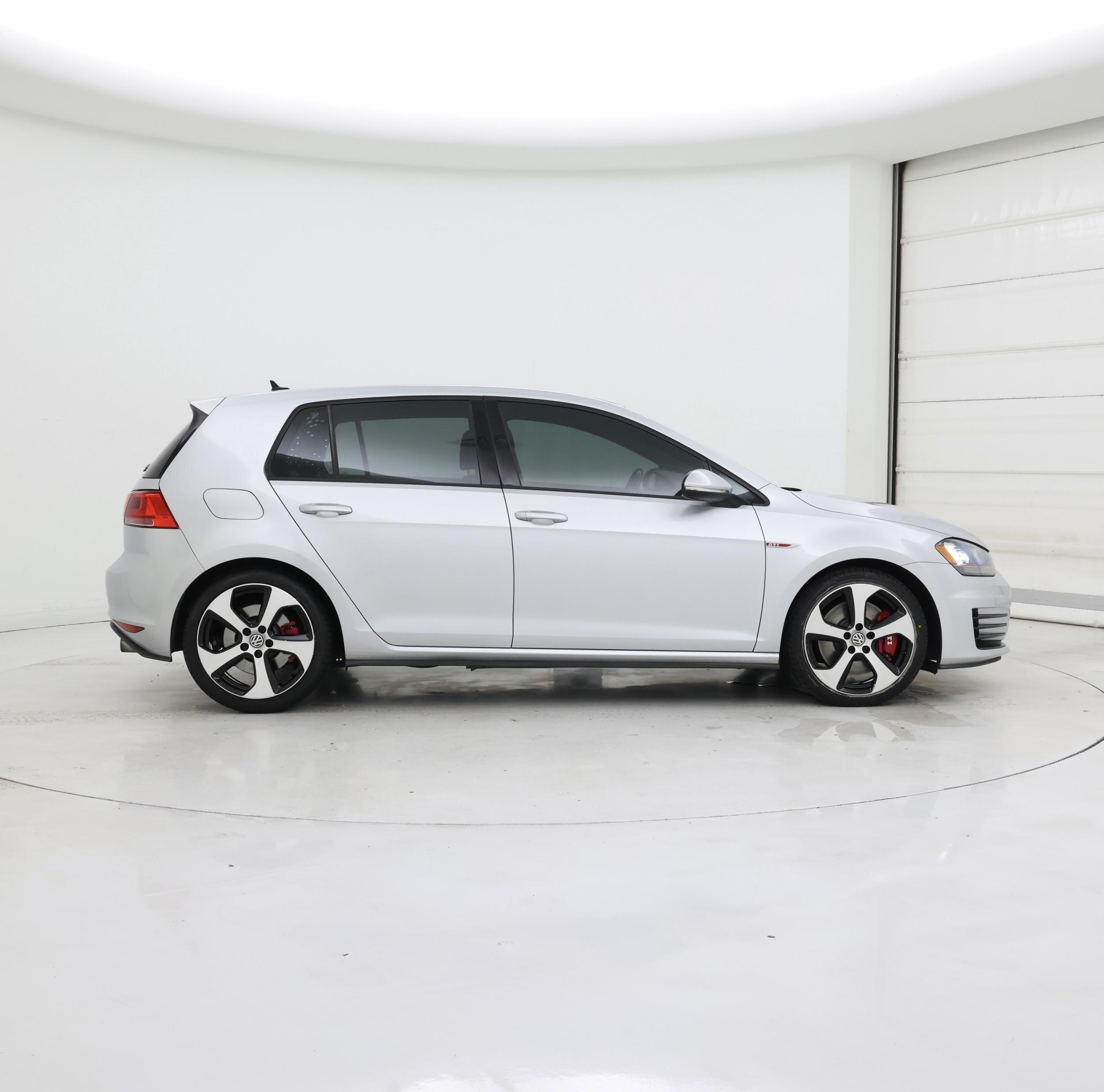 Thumbnail: 2016 Volkswagen Golf - 7