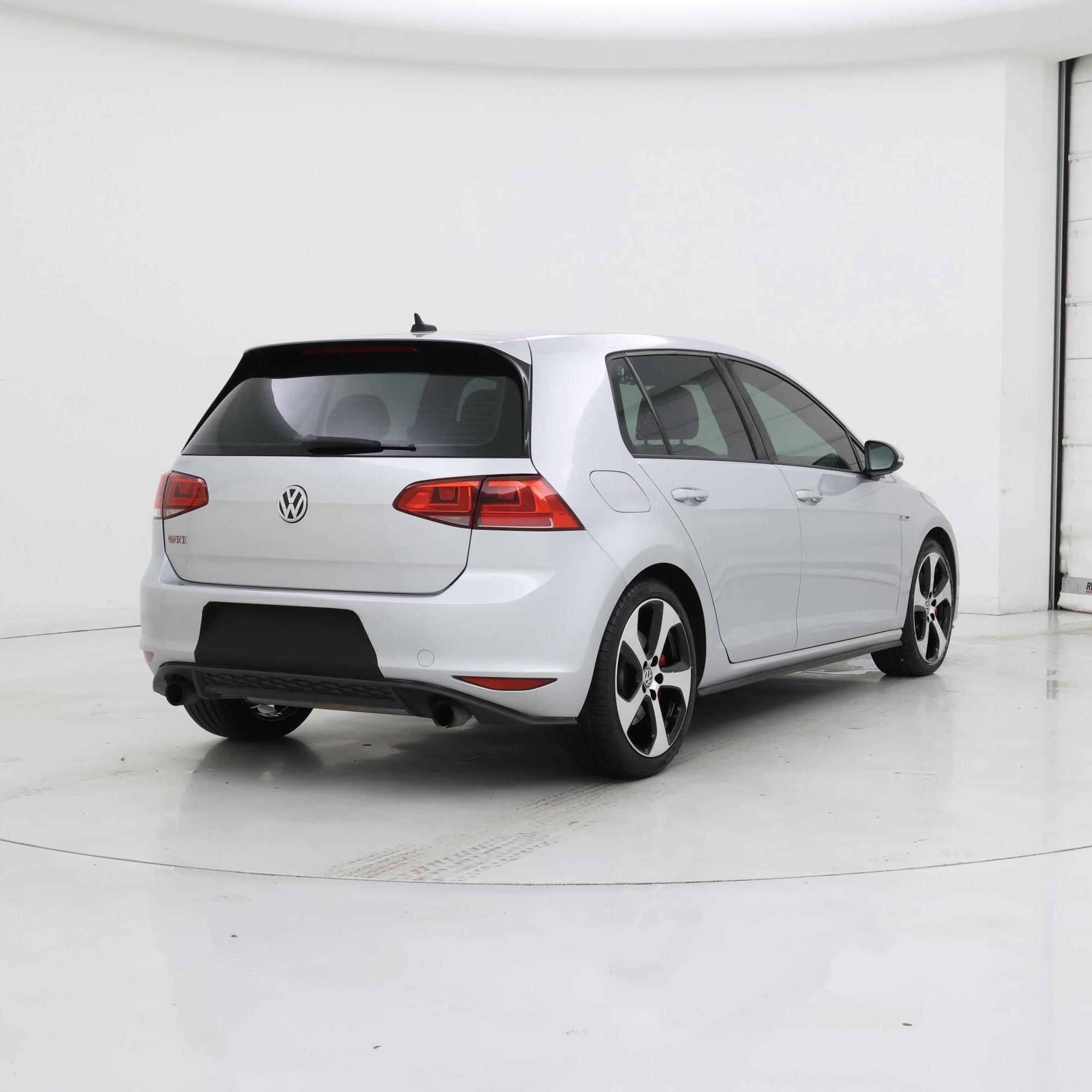 Thumbnail: 2016 Volkswagen Golf - 8