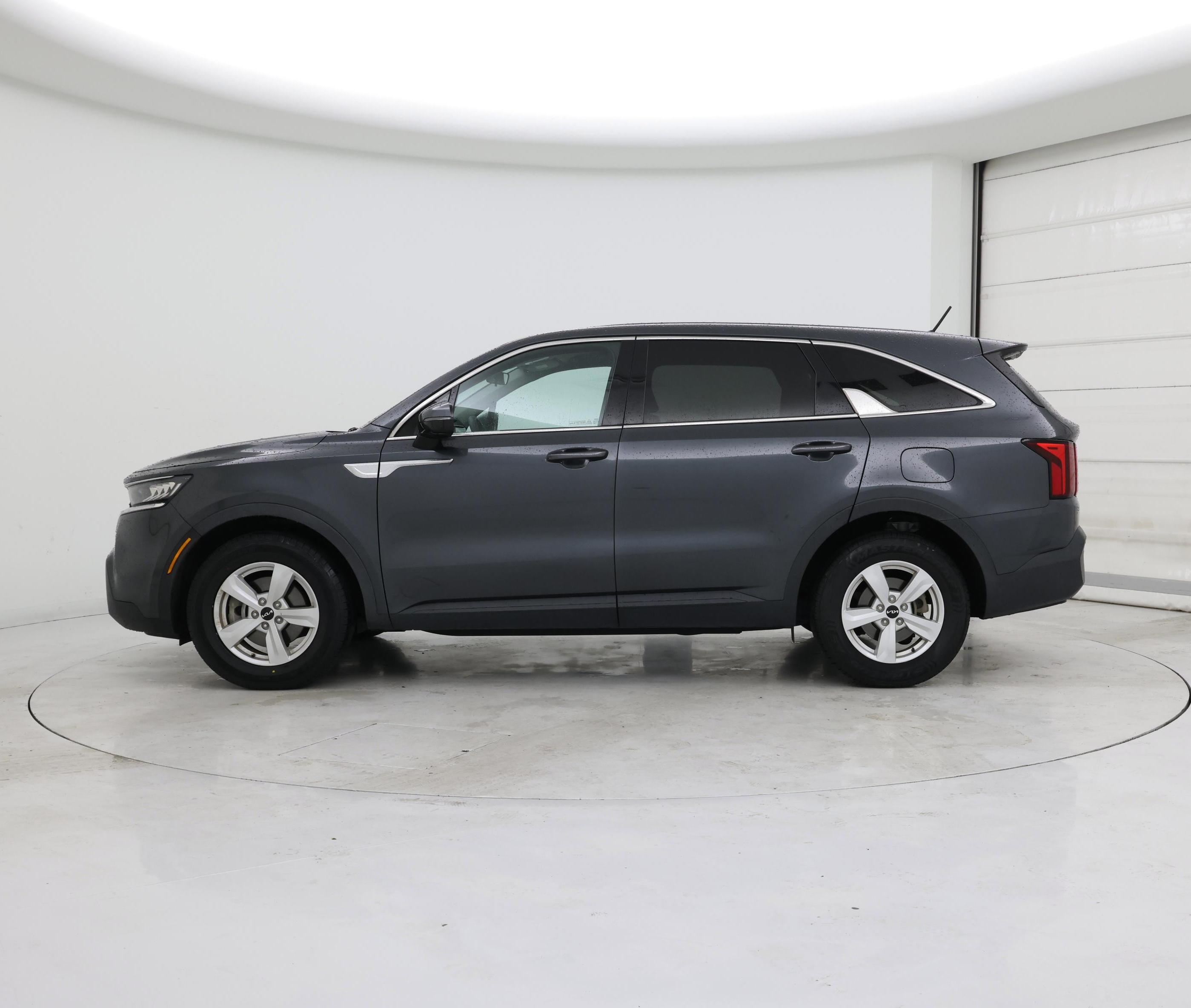 Thumbnail: 2022 Kia Sorento - 3
