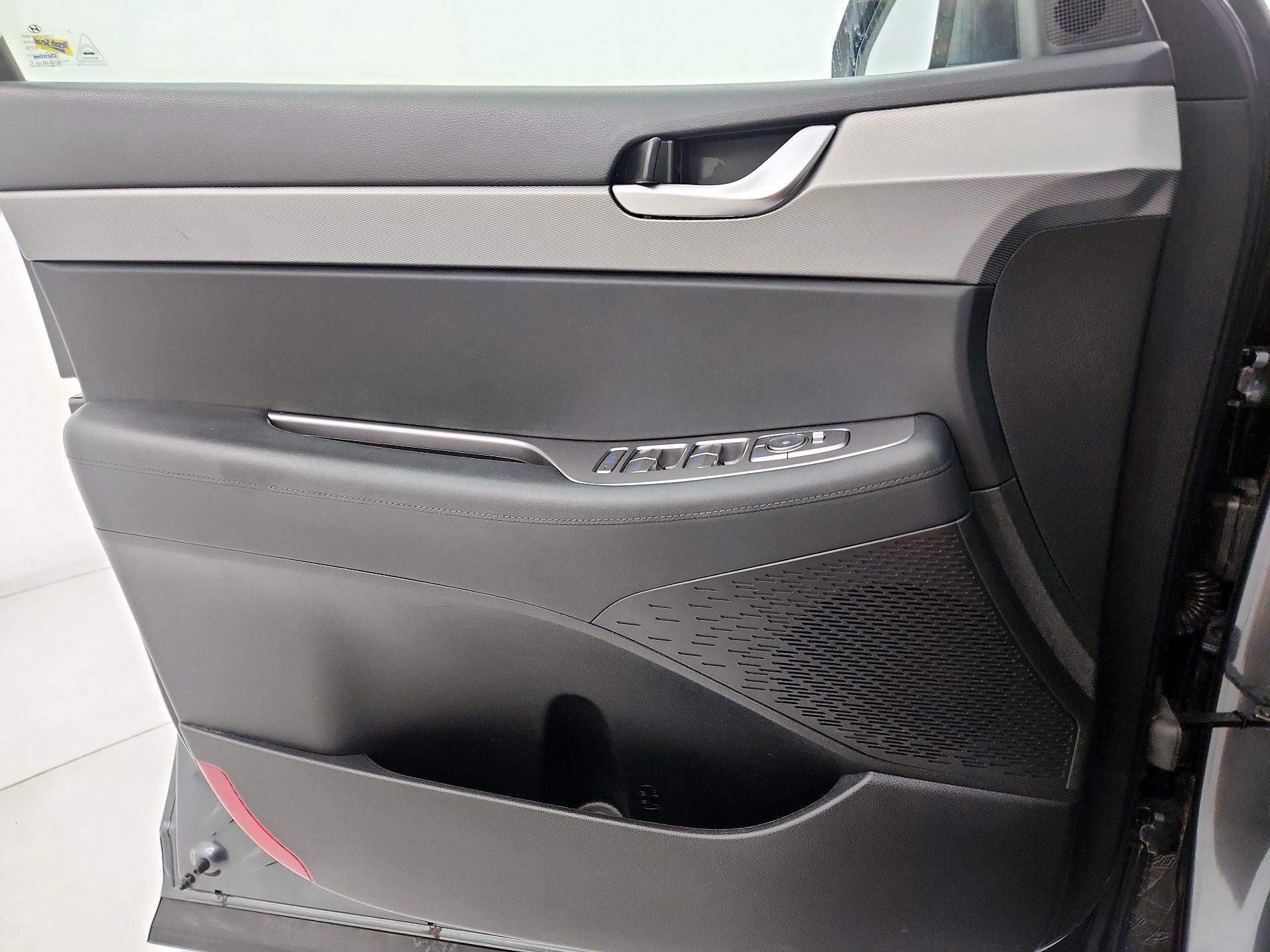 Thumbnail: 2021 Hyundai Palisade - 12