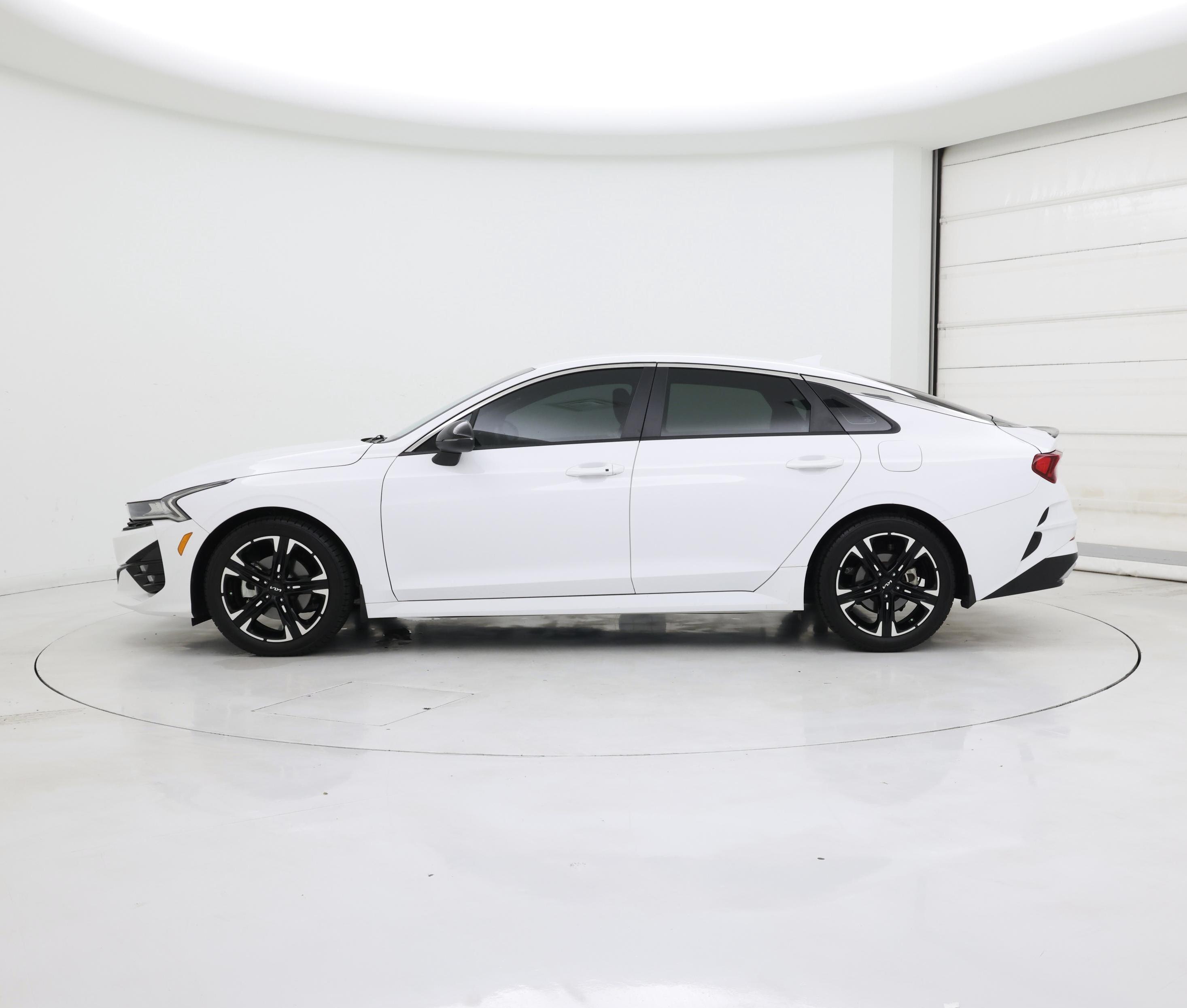 Thumbnail: 2022 Kia K5 - 3