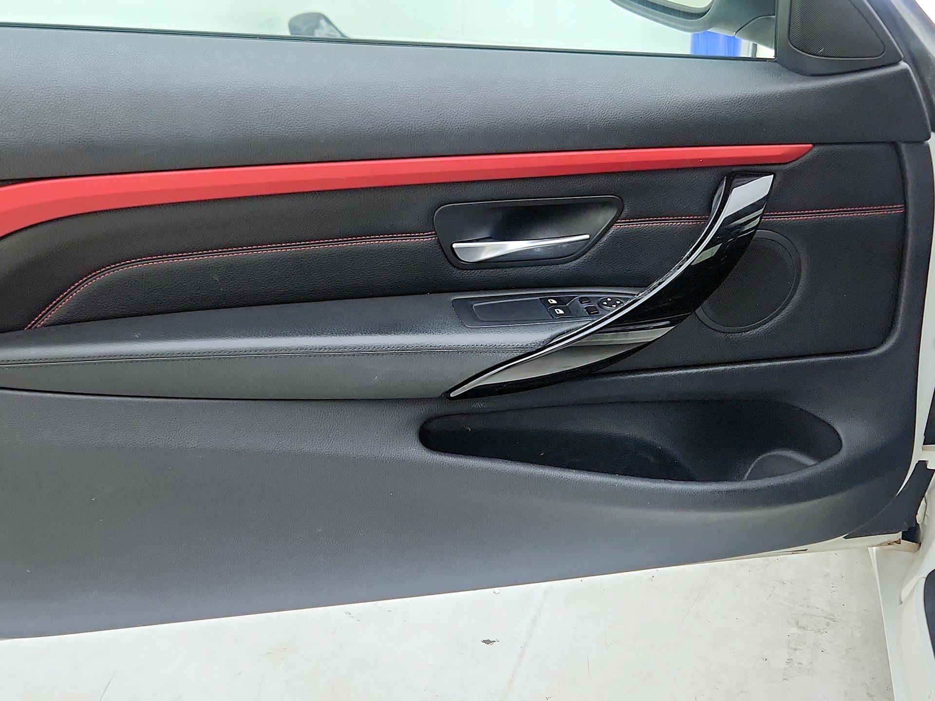 Thumbnail: 2015 BMW 4 Series - 12