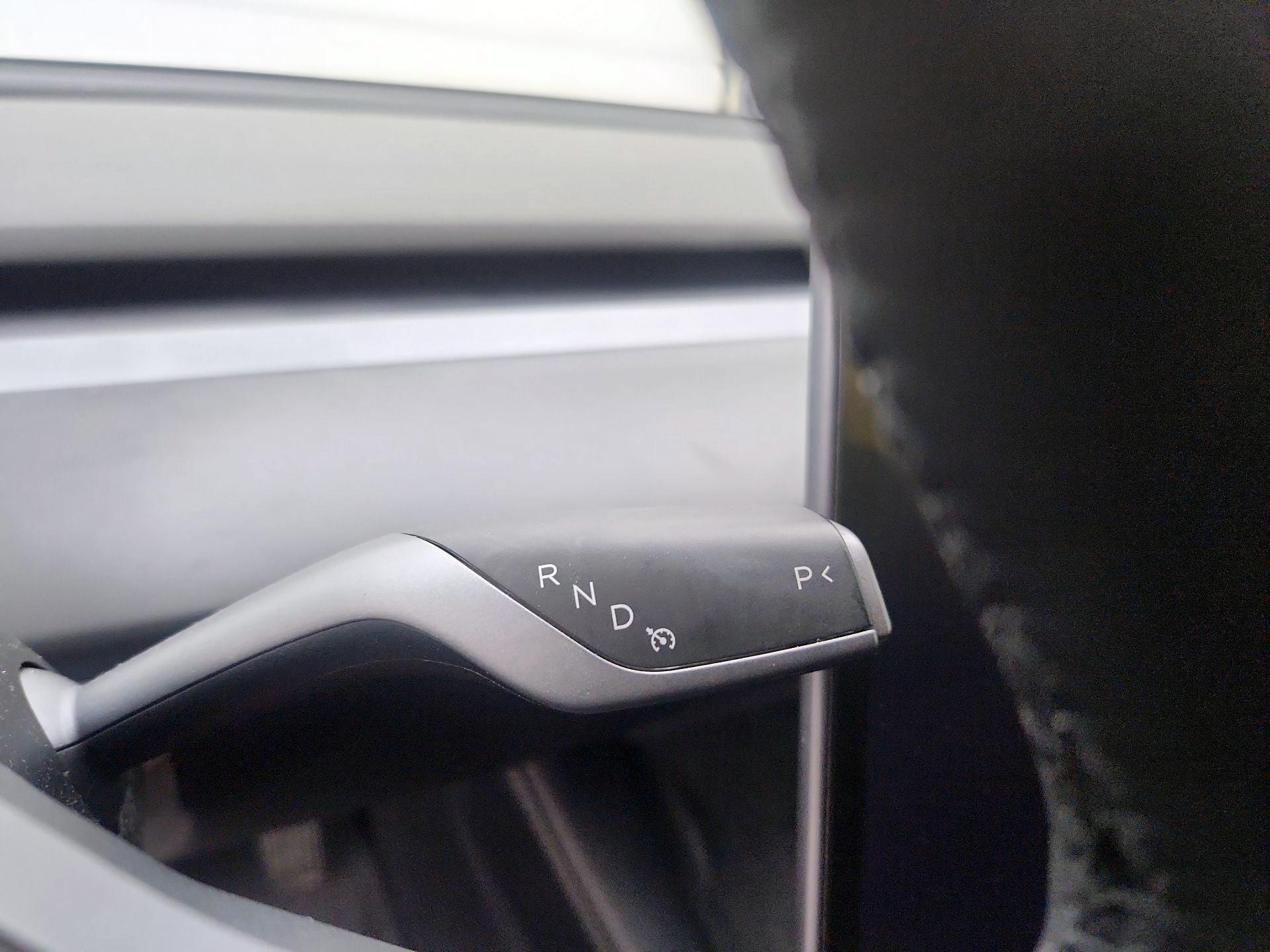Thumbnail: 2022 Tesla Model 3 - 17