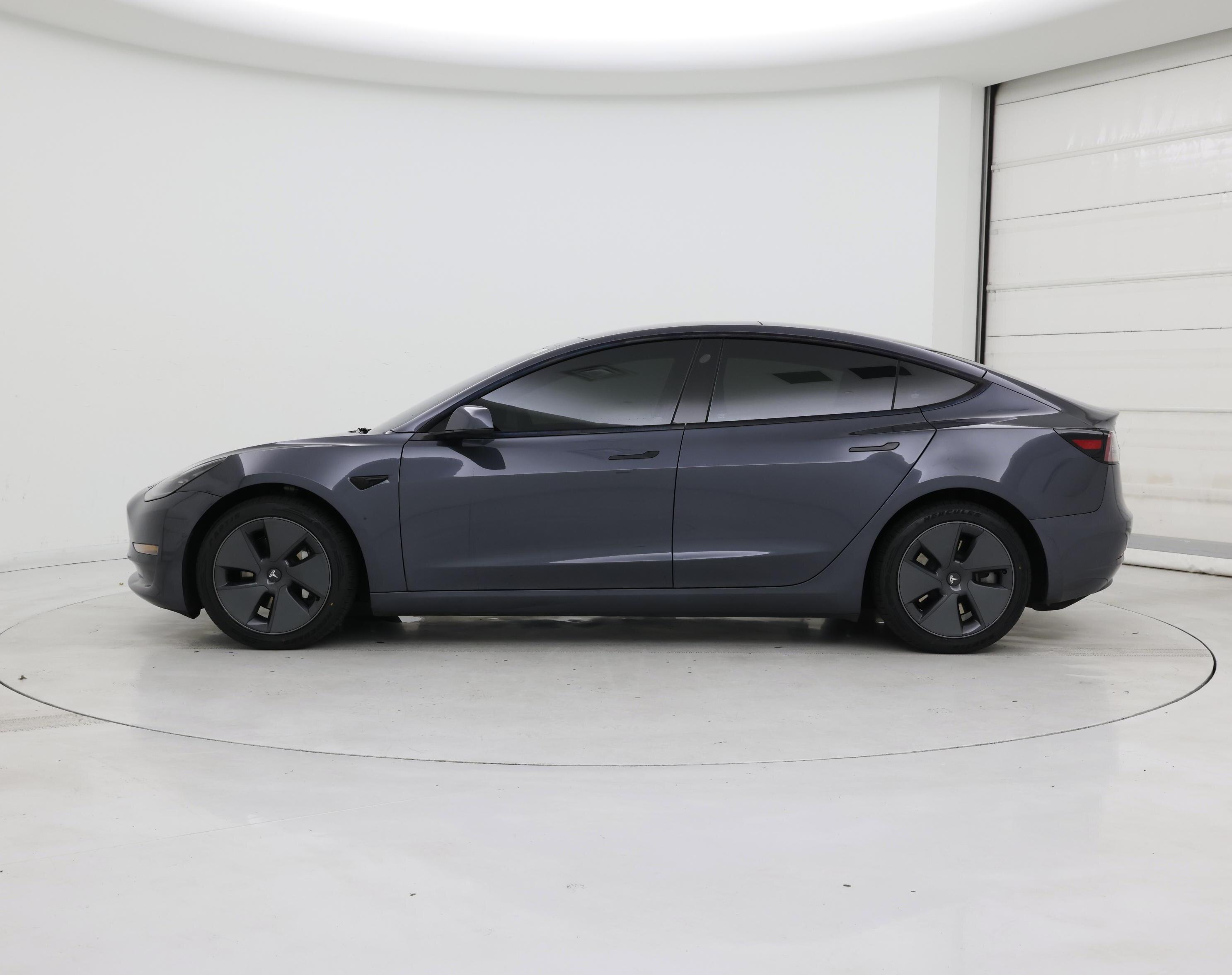 Thumbnail: 2022 Tesla Model 3 - 3