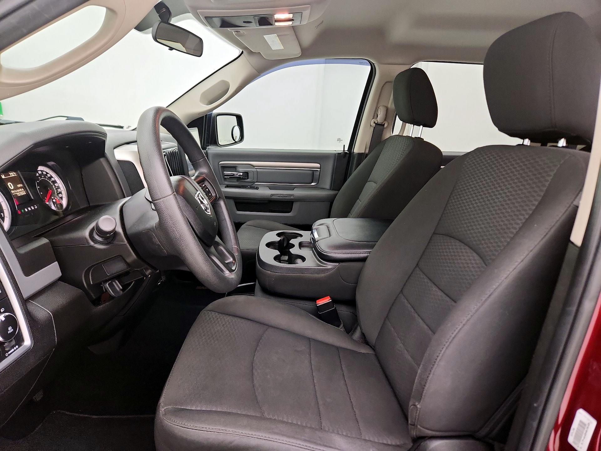 Thumbnail: 2019 RAM 1500 Classic - 11