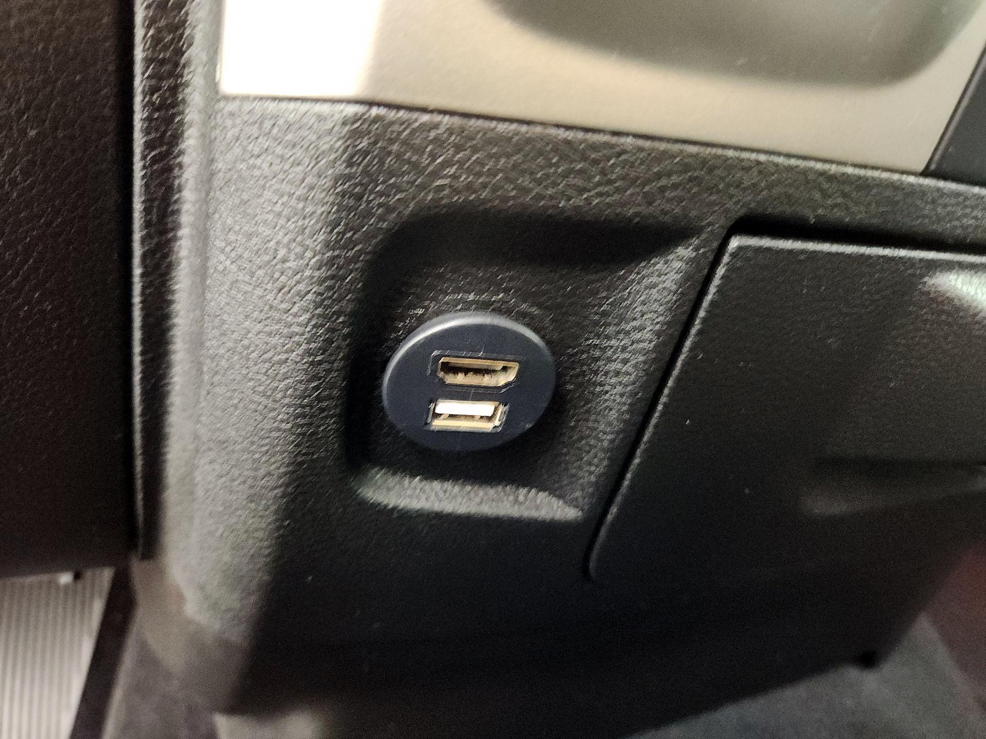 Thumbnail: 2019 RAM 1500 Classic - 18