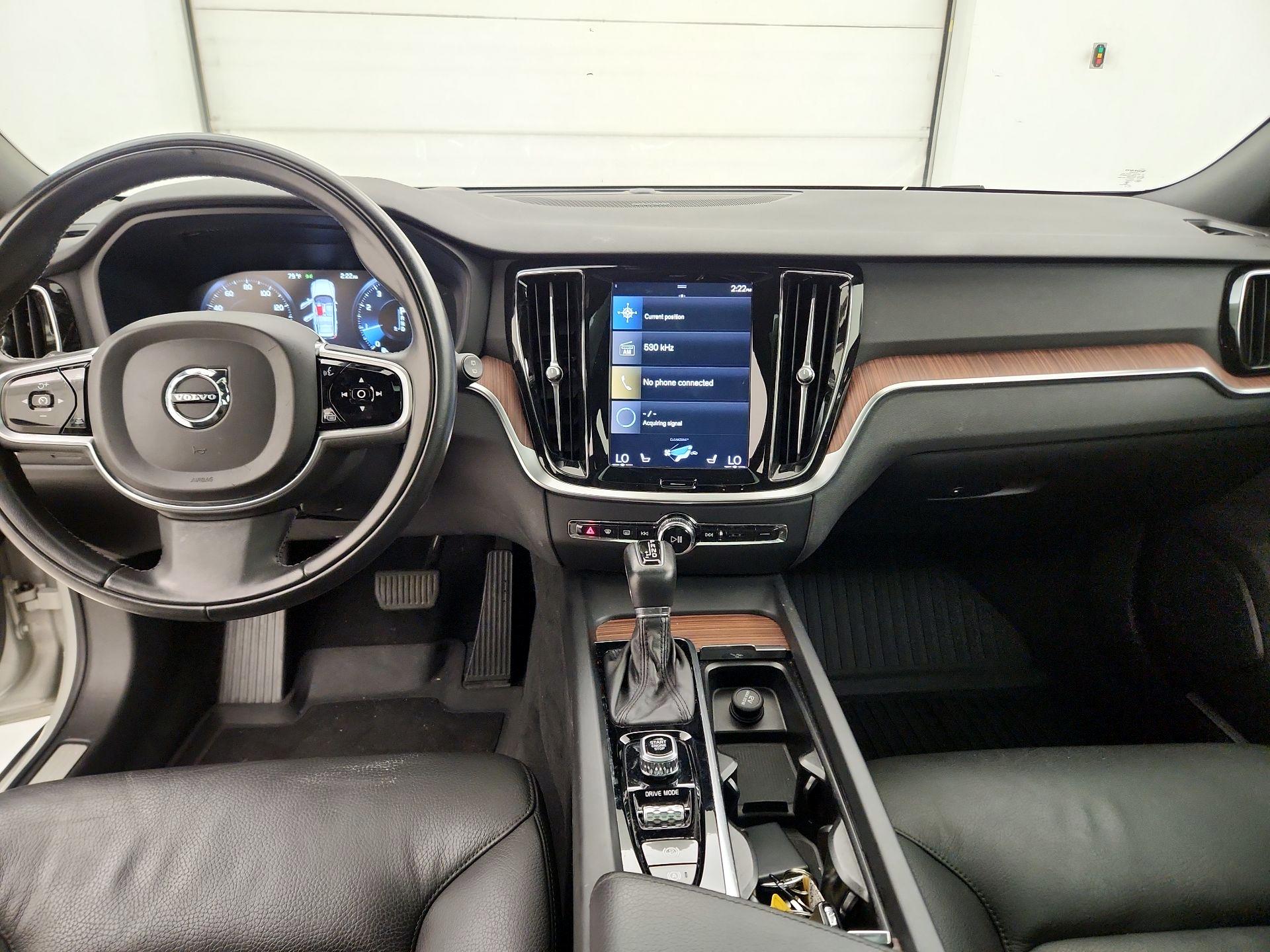 Thumbnail: 2020 Volvo V60 - 9