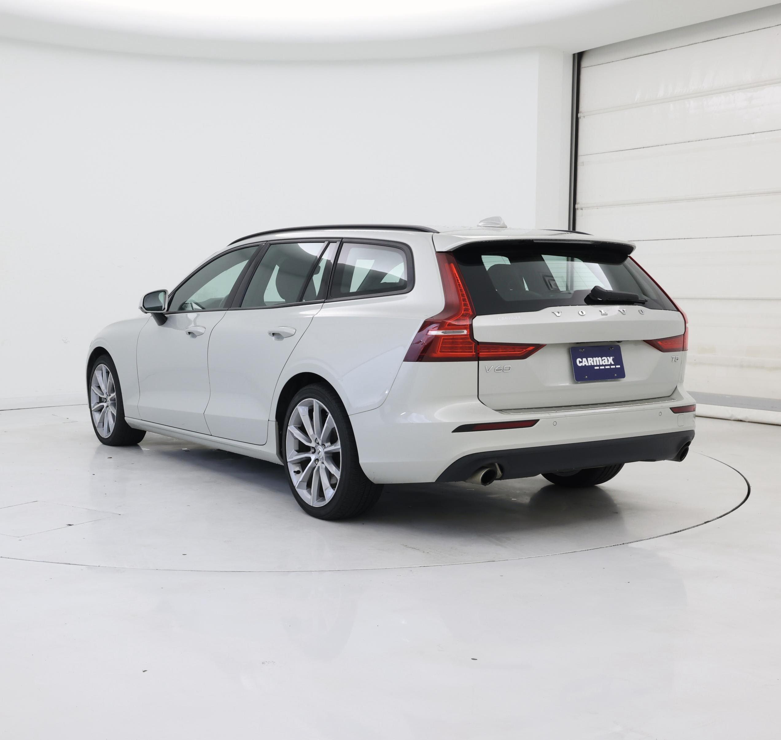 Thumbnail: 2020 Volvo V60 - 2