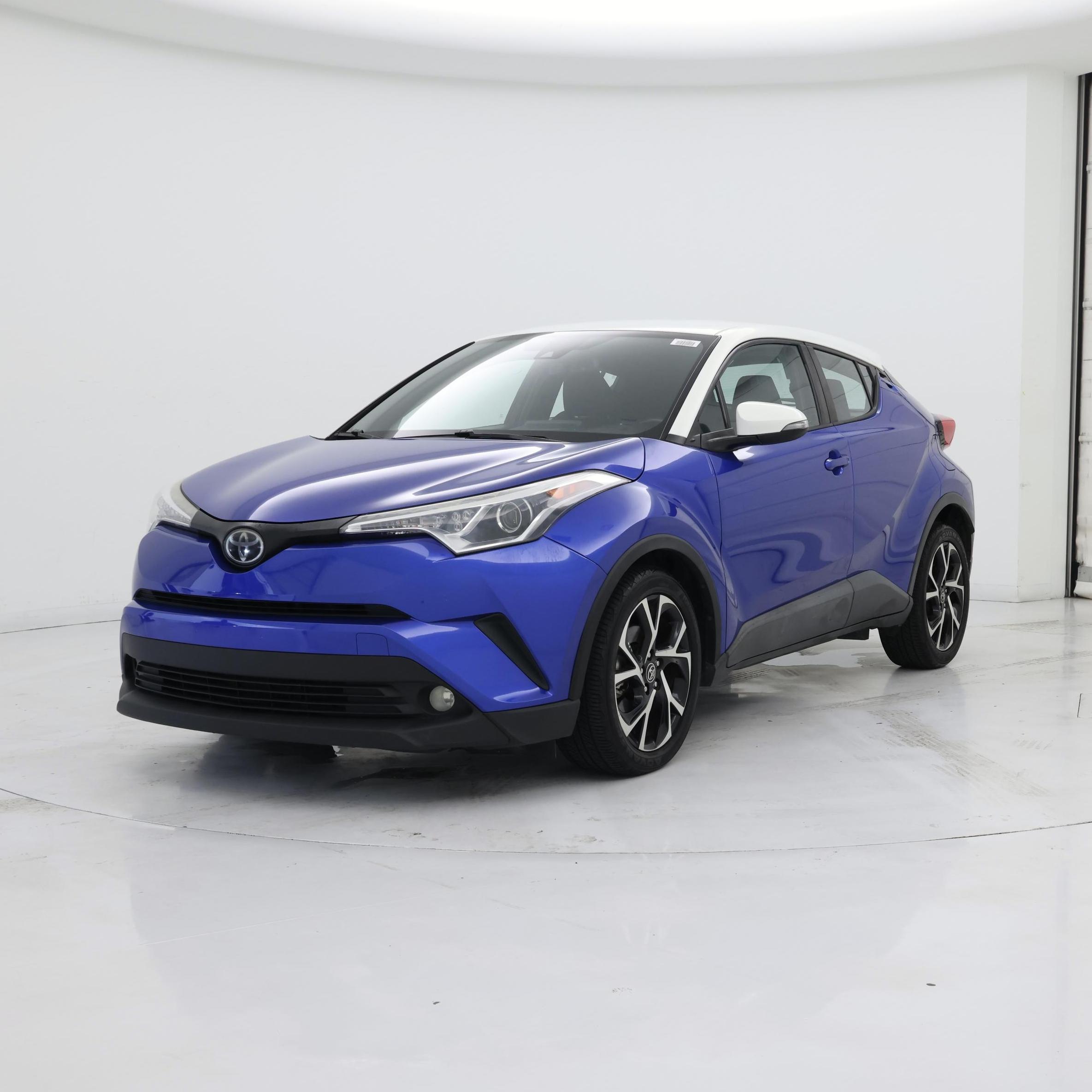 Thumbnail: 2018 Toyota C-HR - 4