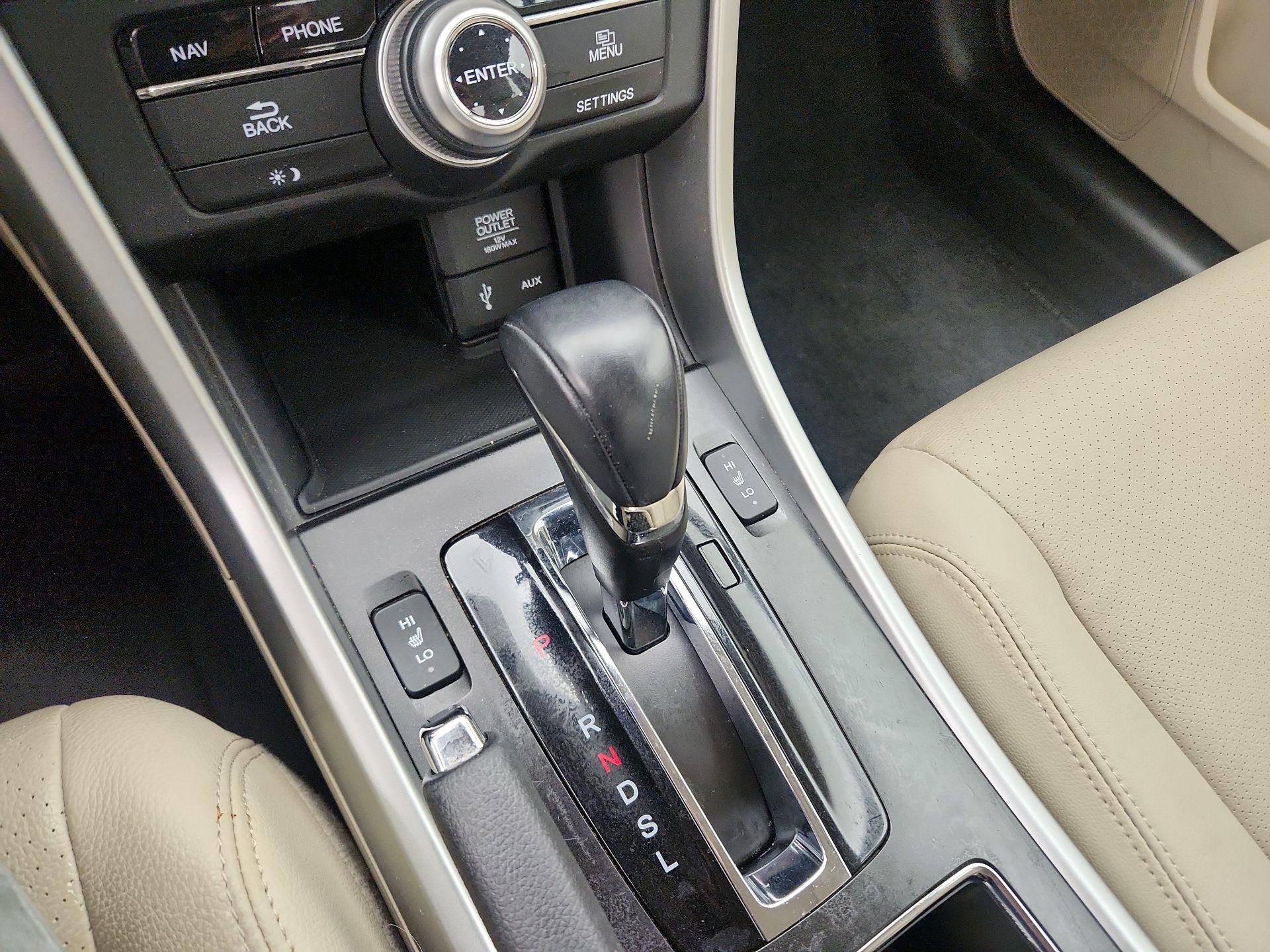 Thumbnail: 2015 Honda Accord - 17