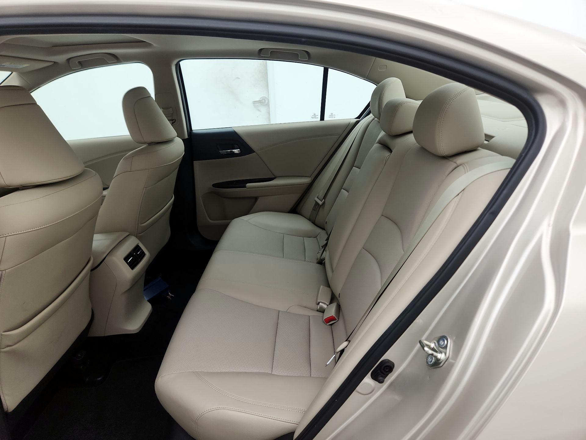 Thumbnail: 2015 Honda Accord - 20