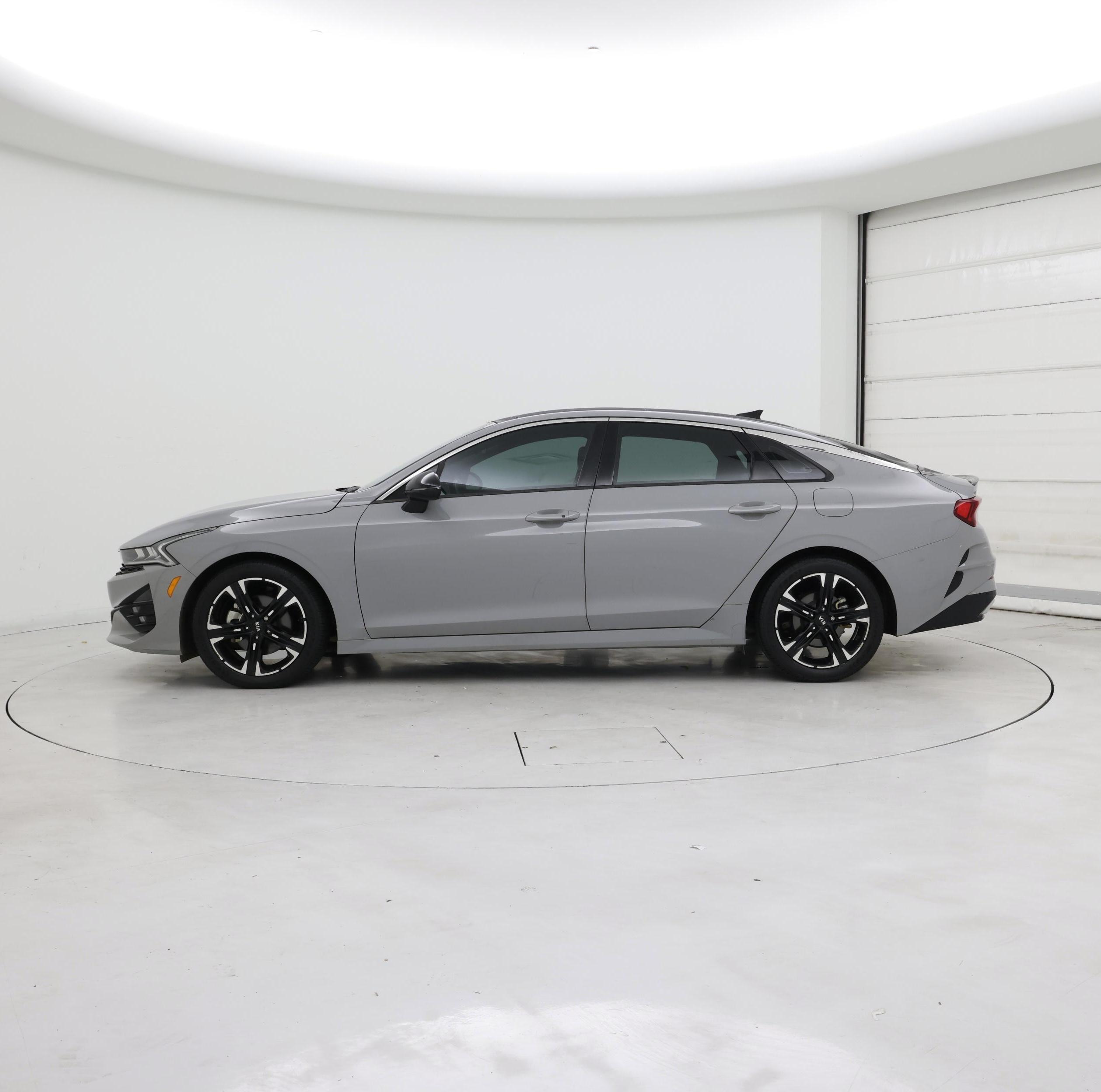 Thumbnail: 2021 Kia K5 - 3