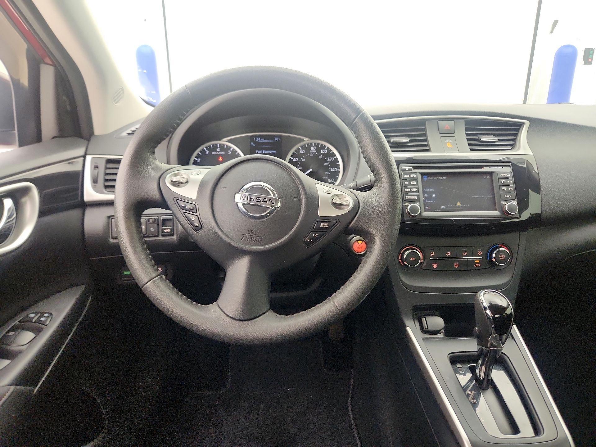Thumbnail: 2017 Nissan Sentra - 10