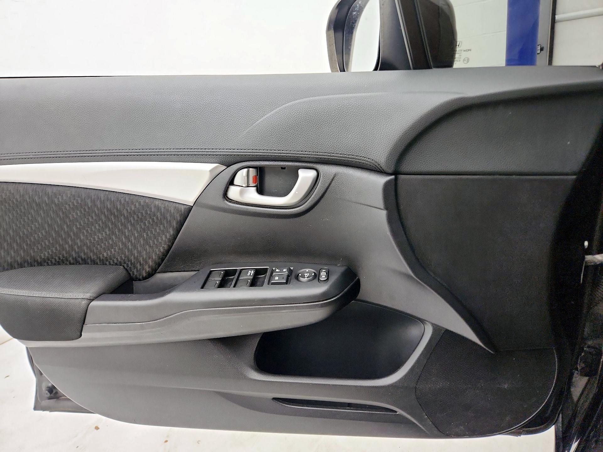 Thumbnail: 2015 Honda Civic - 12