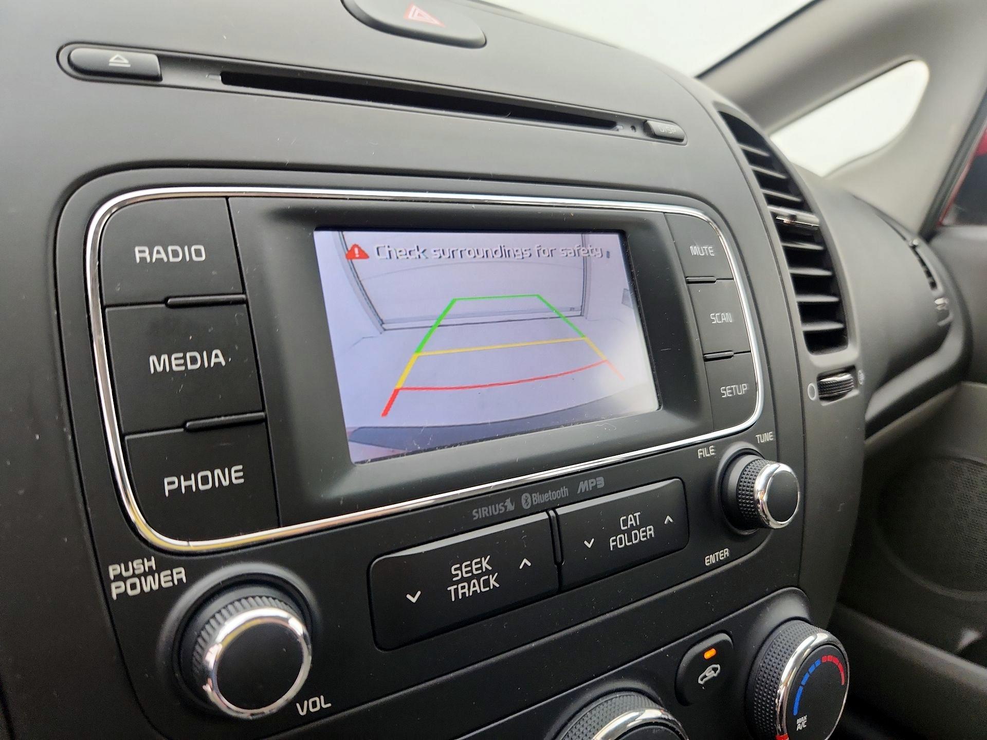 Thumbnail: 2016 Kia Forte - 14